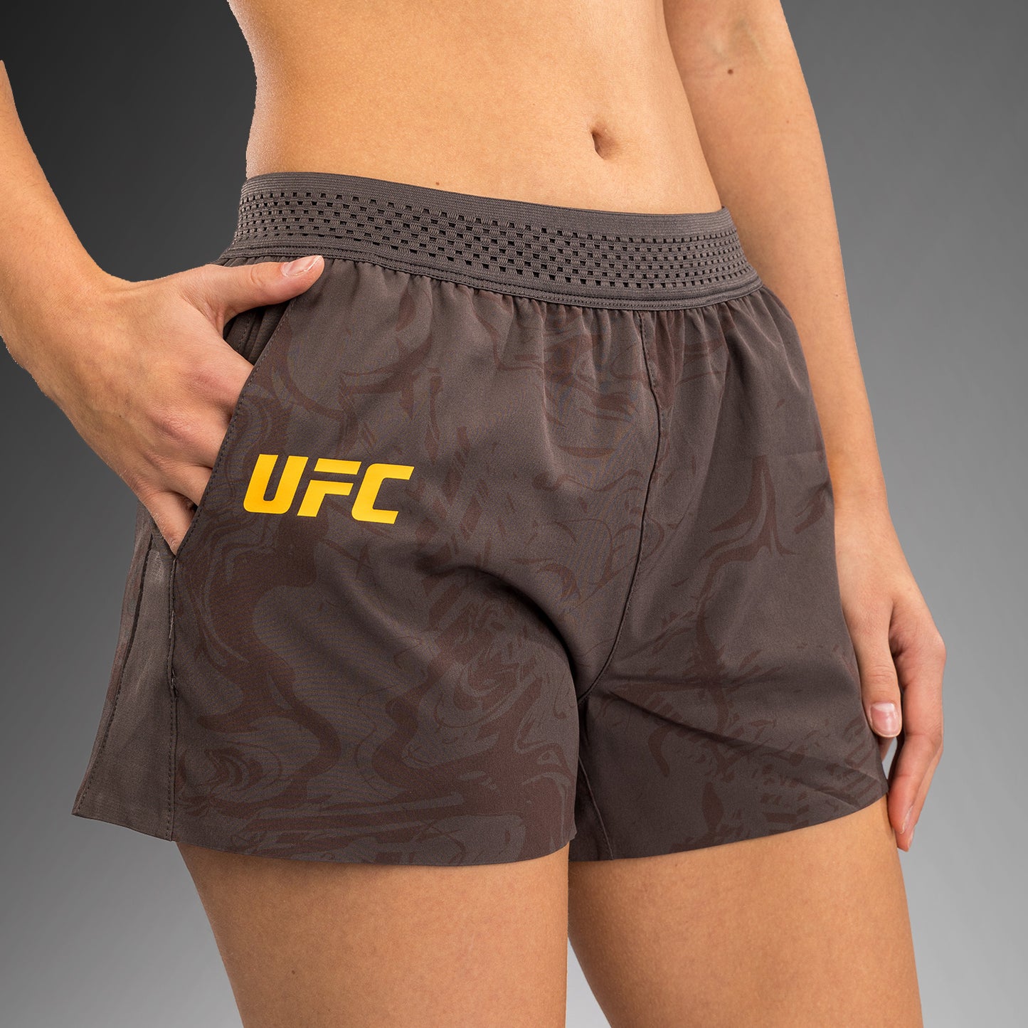 Shorts Performance pour Femmes UFC Fusion by Venum Fight Week - Marron Terrestre - product-type_Shorts de training