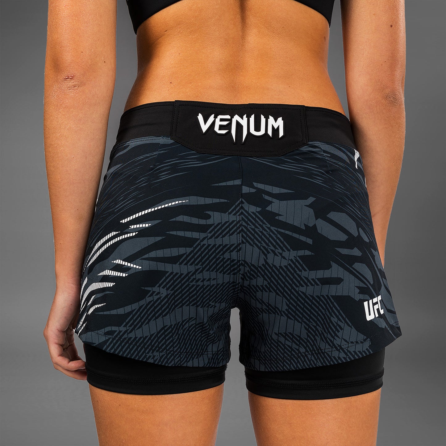 Shorts de Combat pour Femmes UFC Fusion by Venum Authentic Fight Night - Noir - product-type_Shorts de MMA