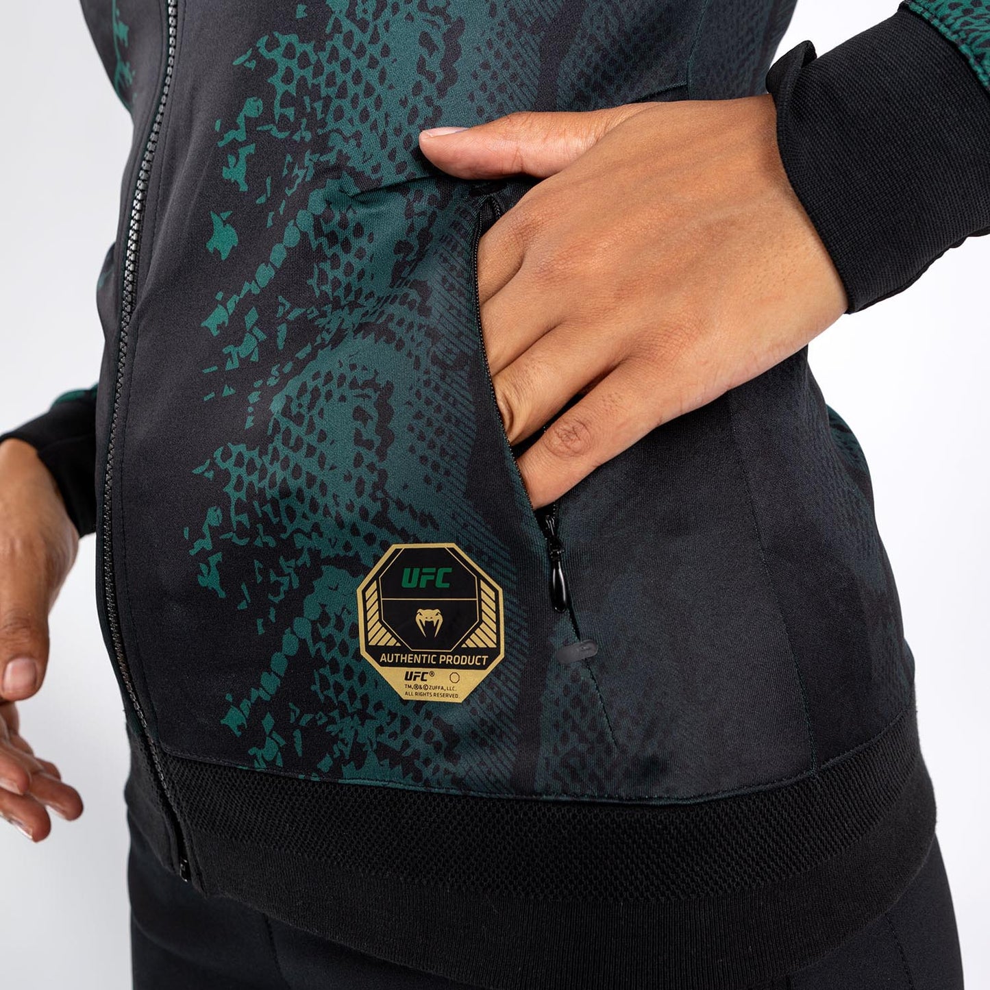 Sweat à capuche pour Femmes UFC Adrenaline by Venum Authentic Fight Night - Emerald Edition - Vert/Noir/Or - product-type_Vestes