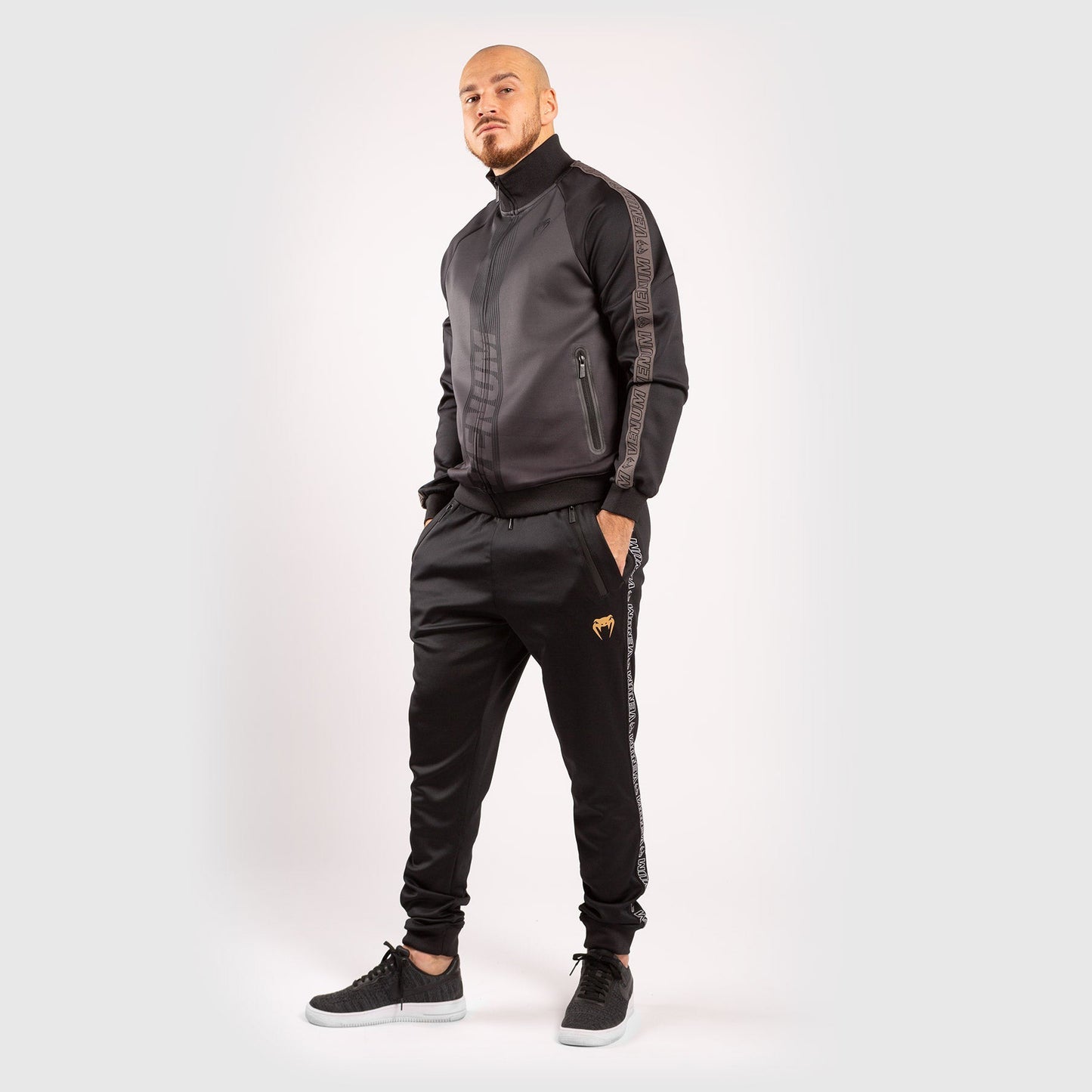 Pantalon de Jogging Venum Club 212 – Noir/Or - product-type_Pantalons de jogging