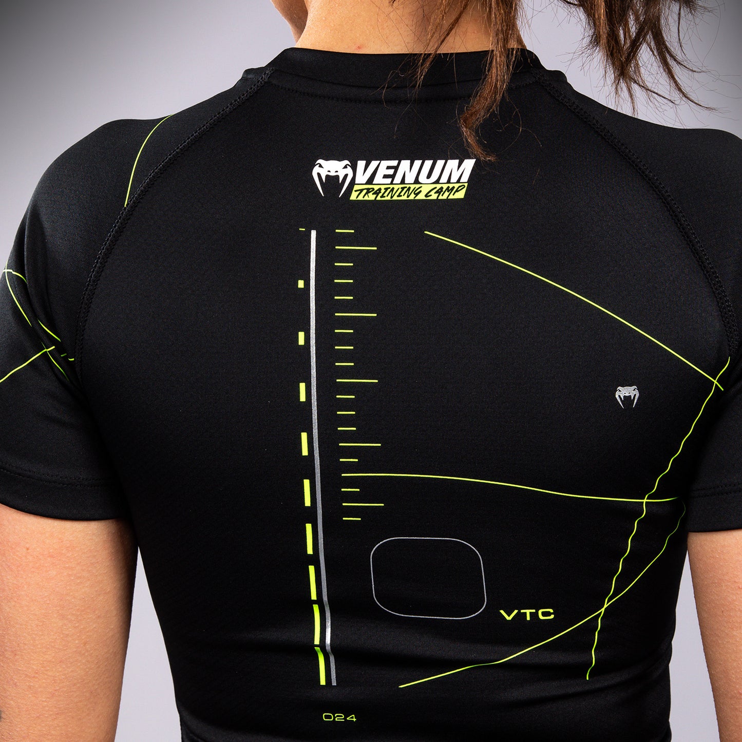 Rashguard Manches Courtes Venum Training Camp 4.0 - Noir/Vert Fluo - product-type_T-Shirts de Compression