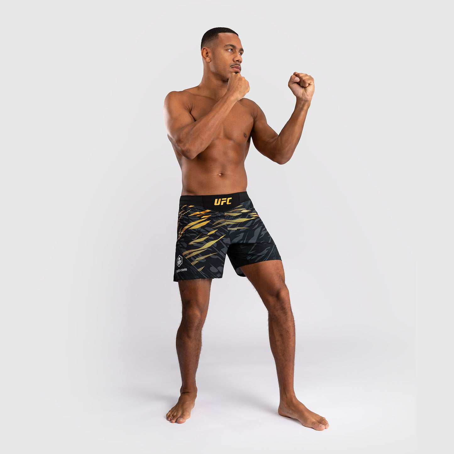 Shorts de Combat pour Hommes UFC Fusion by Venum Personnalisé Authentic Fight Night - Coupe Courte - Champion - product-type_Shorts de MMA