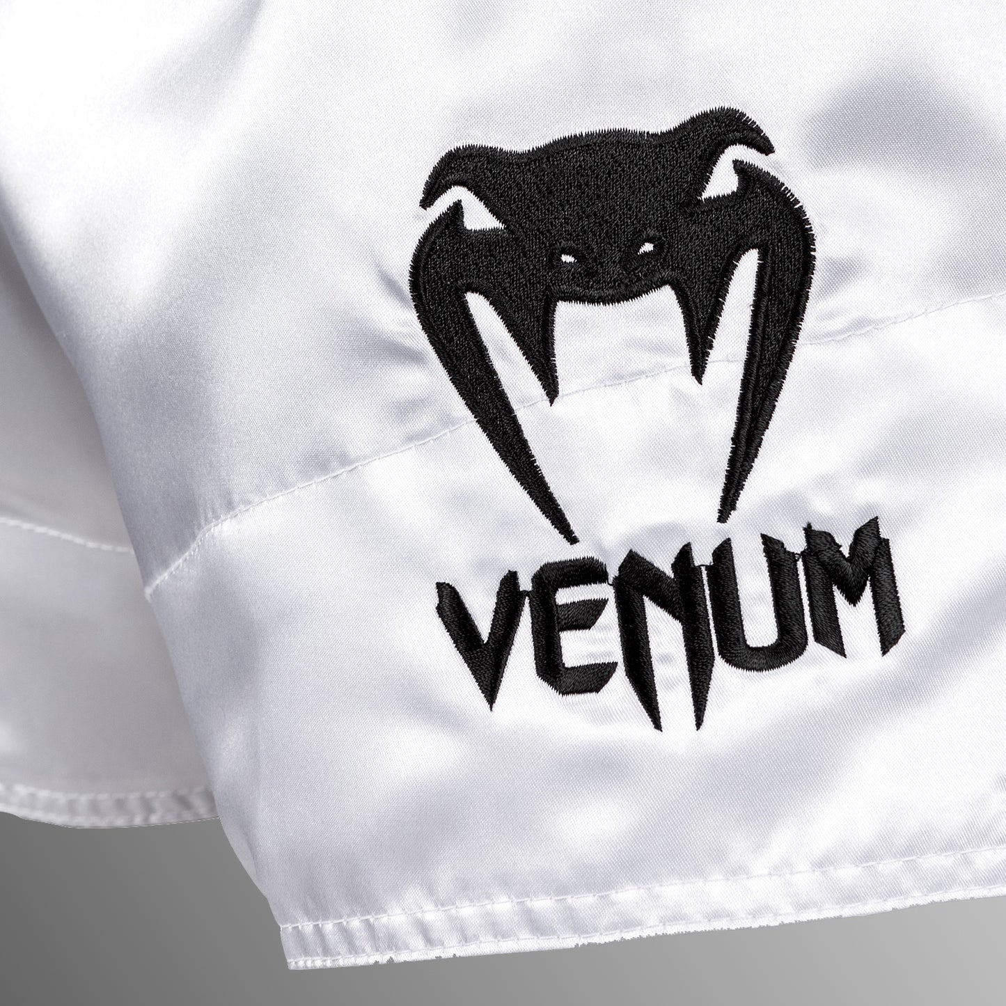 Short de Muay Thai Venum Classic - Blanc/Noir - product-type_Shorts de Muay Thai