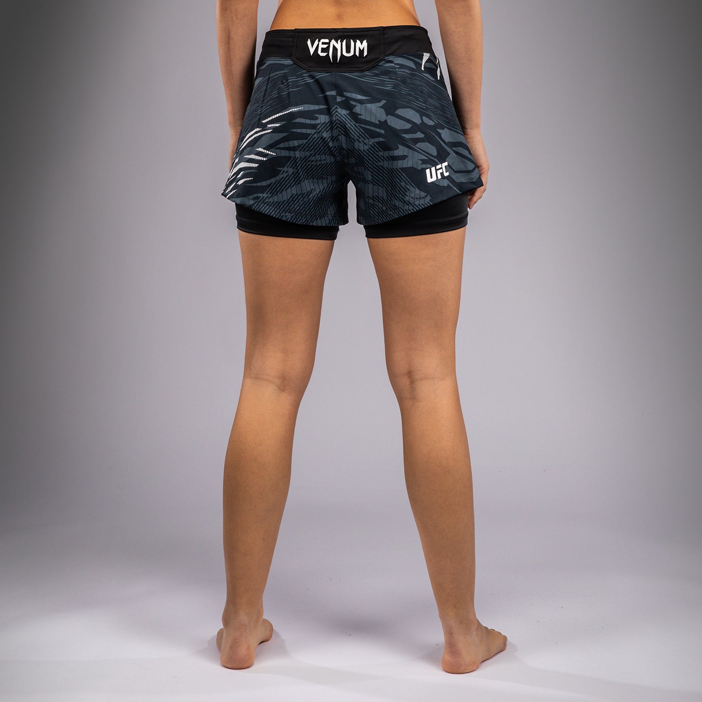 Shorts de Combat pour Femmes UFC Fusion by Venum Authentic Fight Night - Noir - product-type_Shorts de MMA