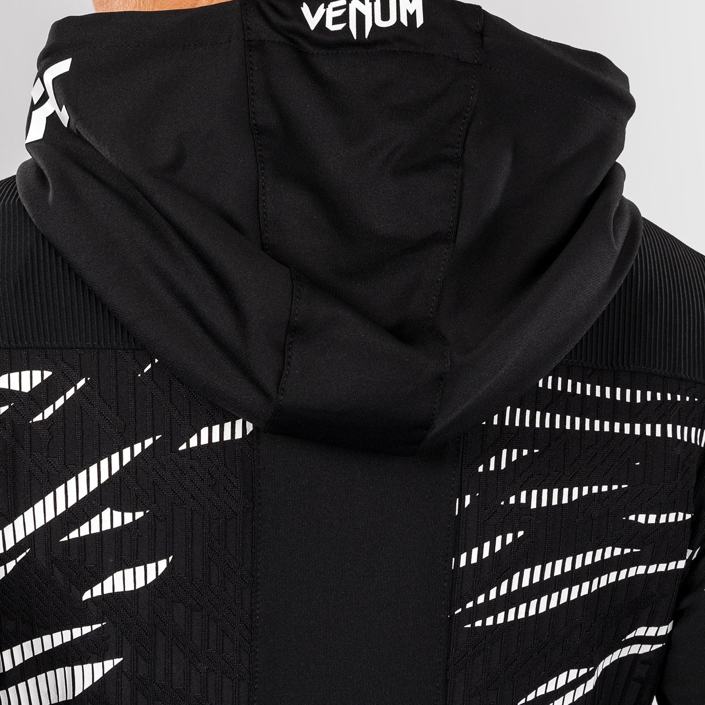 Sweatshirt à Capuche pour Femmes UFC Fusion by Venum Personnalisé Authentic Fight Night - Noir - product-type_Vestes