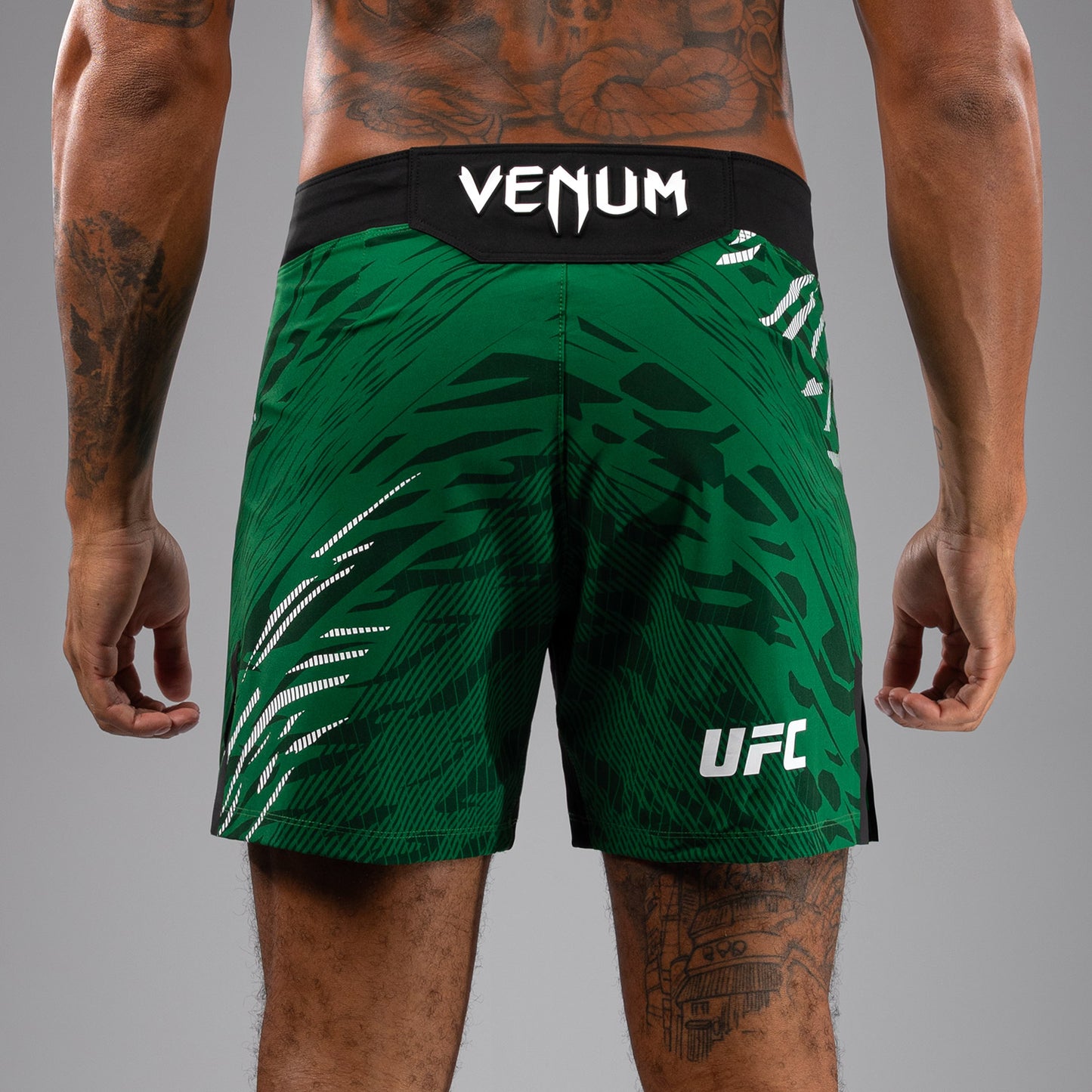 Shorts de Combat pour Hommes UFC Fusion by Venum Authentic Fight Night - Coupe Courte - Vert - product-type_Shorts de MMA