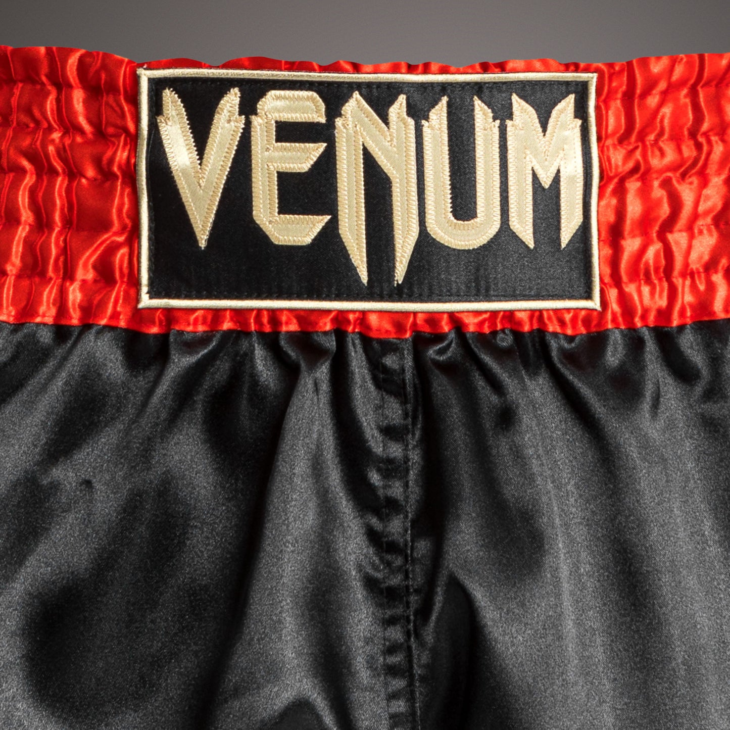 Venum Classic Short Muay Thaï Rouge/Noir/Or - product-type_Shorts de Muay Thai