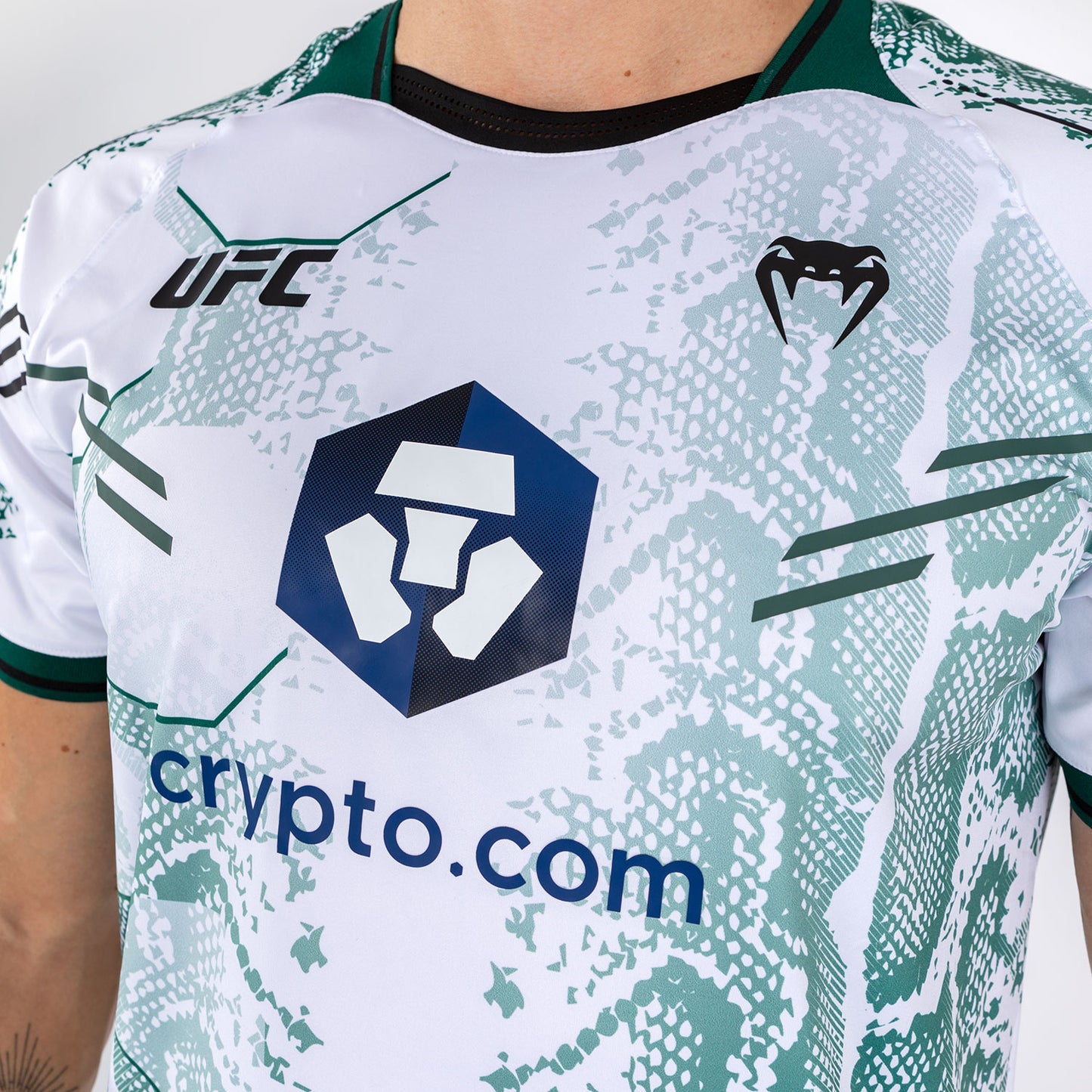 T-shirt Technique pour Hommes UFC Adrenaline by Venum Authentic Fight Night - Emerald Edition - Blanc/Vert - product-type_T-Shirts Dry Tech