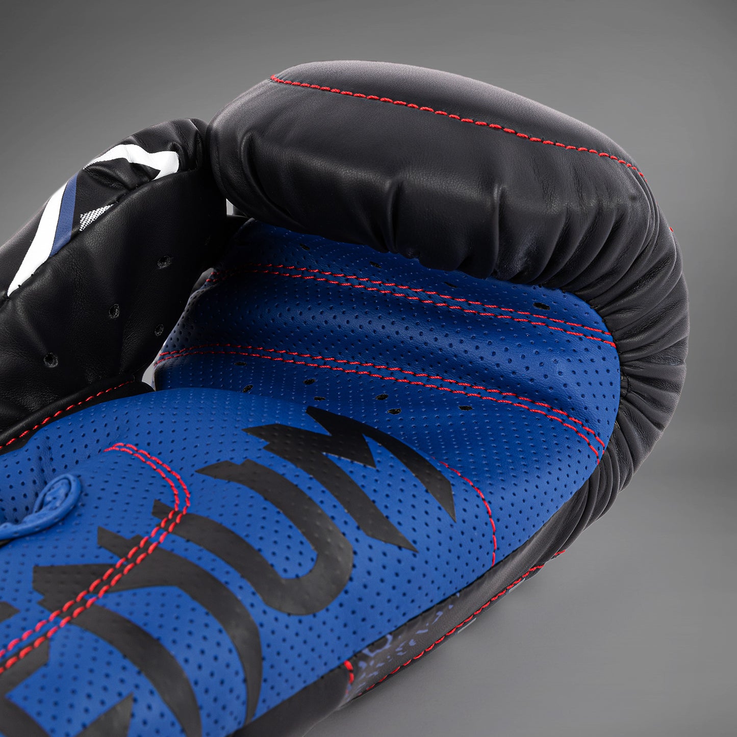 Gants de Boxe Venum x TEKKEN 8 - Jin Kazama - Bleu/Noir/Blanc - product-type_Gants de boxe