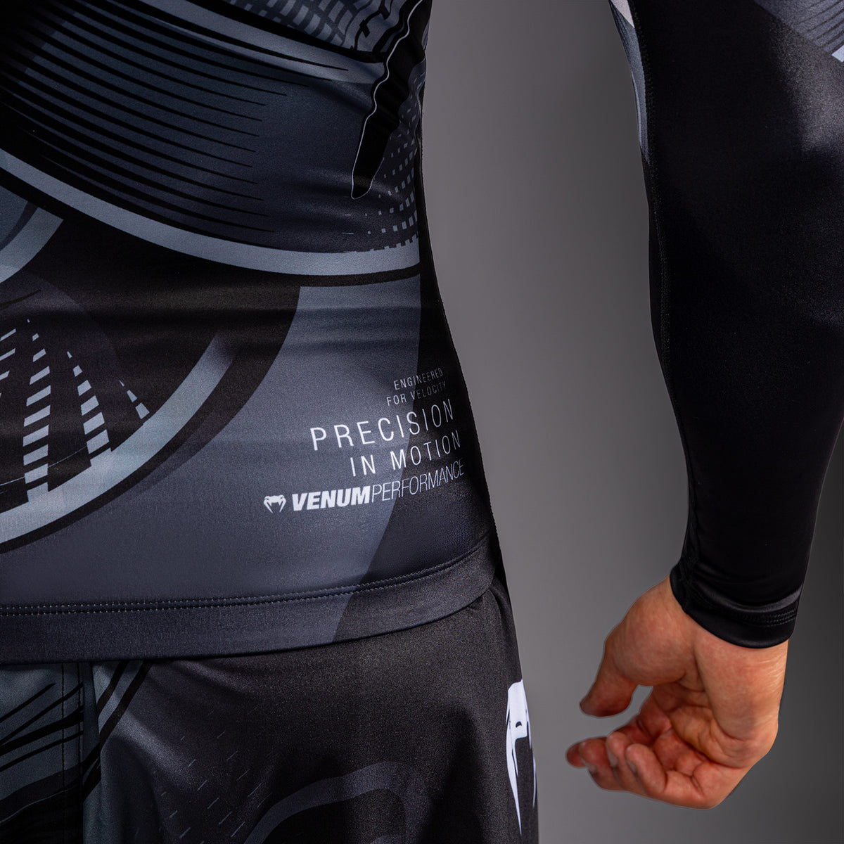 Rashguard manches longues Venum Crimson Viper 2.0 - Noir/Gris