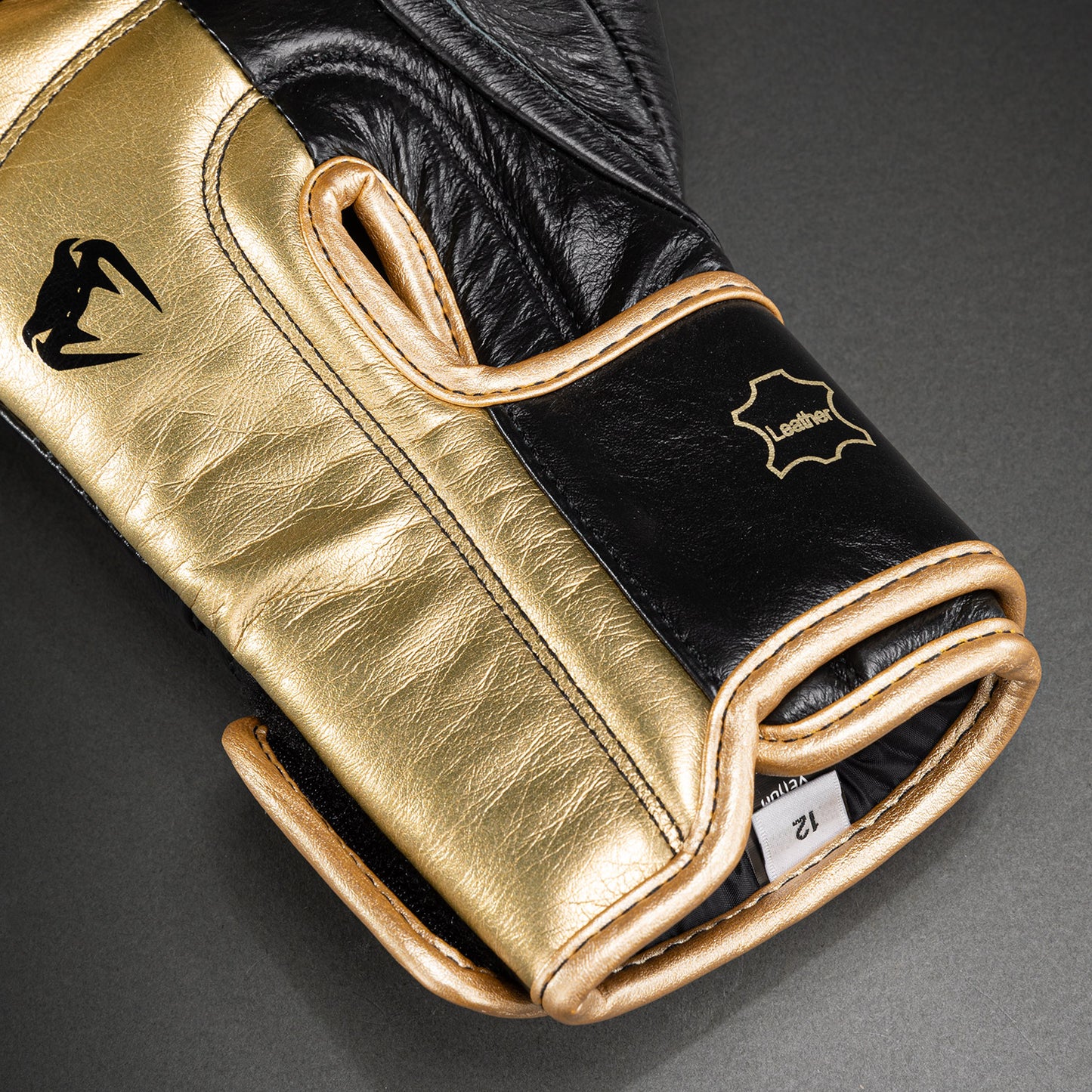Gants de boxe Venum Hammer Pro avec velcro - Noir/Or - product-type_Gants de boxe