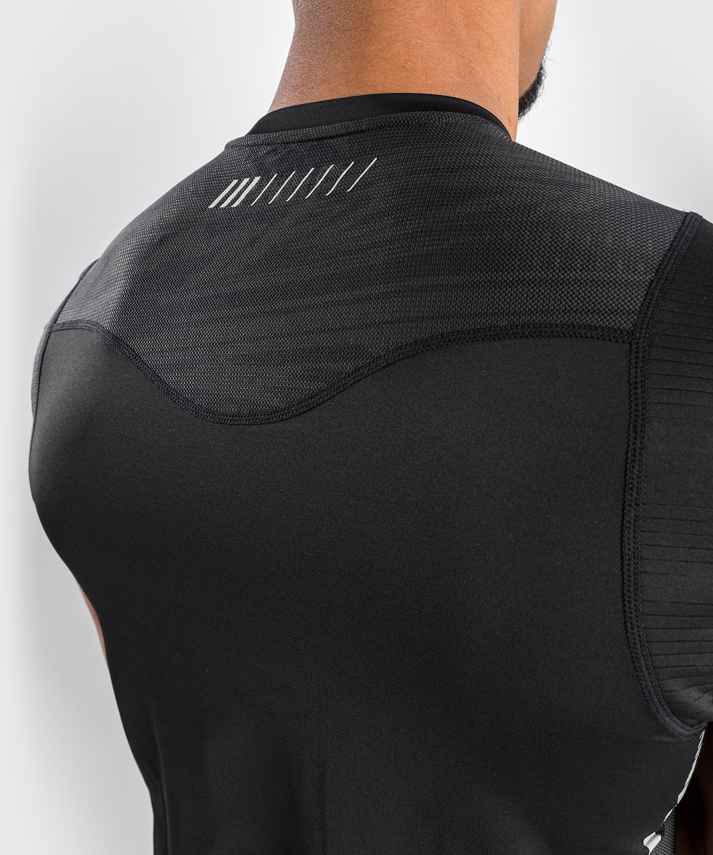 T-shirt Dry Tech Venum Tempest 2.0 – Noir/Gris - T-shirts