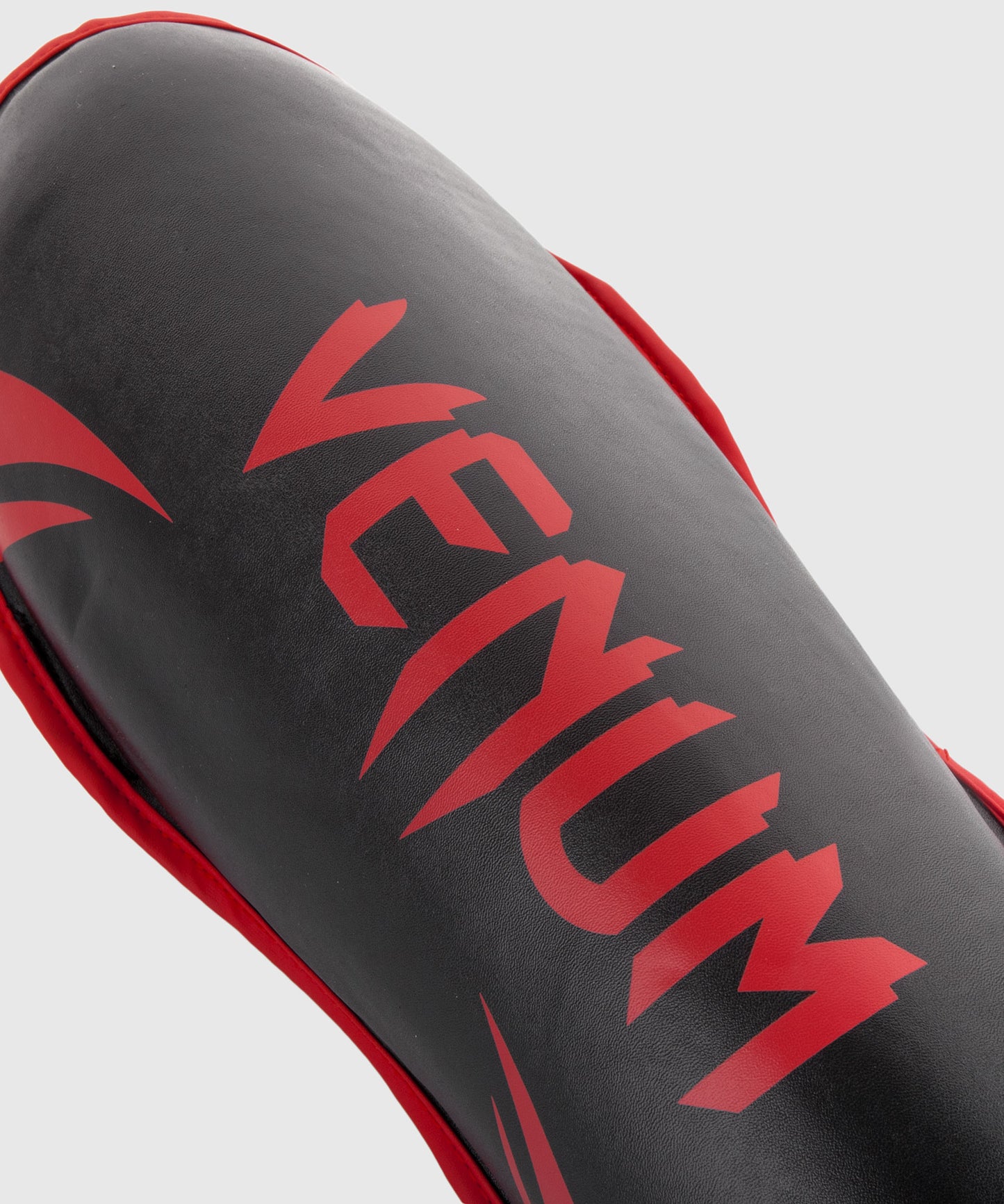 Protège-tibias Venum Challenger - Noir/Rouge - Protège-tibias
