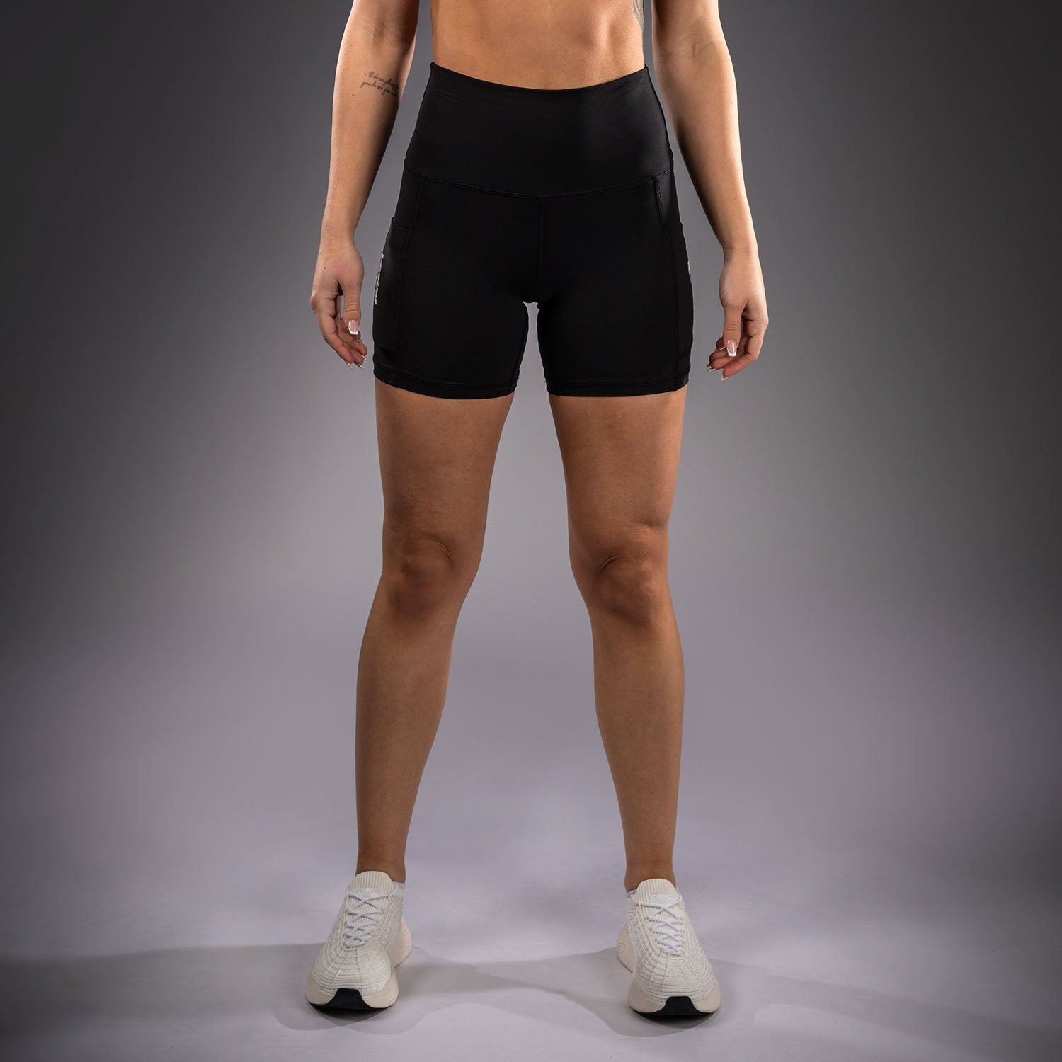 Short Cycliste Venum Essential - Noir - product-type_Shorts de compression