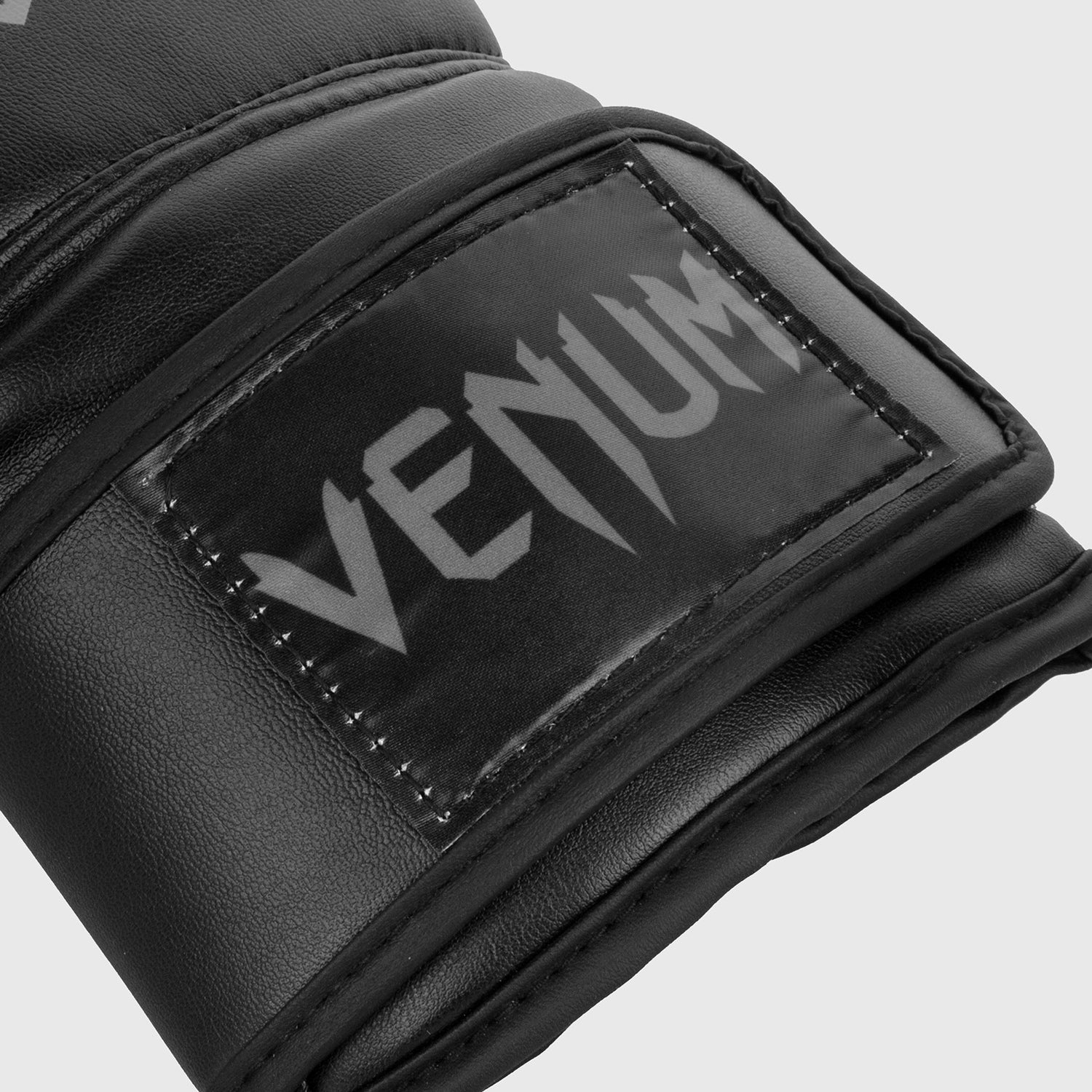 Gants de boxe Venum Contender - Noir/Gris - product-type_Gants de boxe