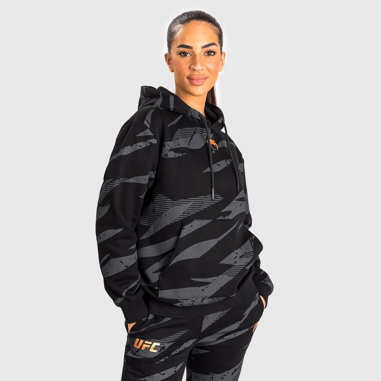 Sweatshirt À Capuche pour Femmes UFC Adrenaline by Venum Fight Week - Urban Camo - product-type_Sweatshirts