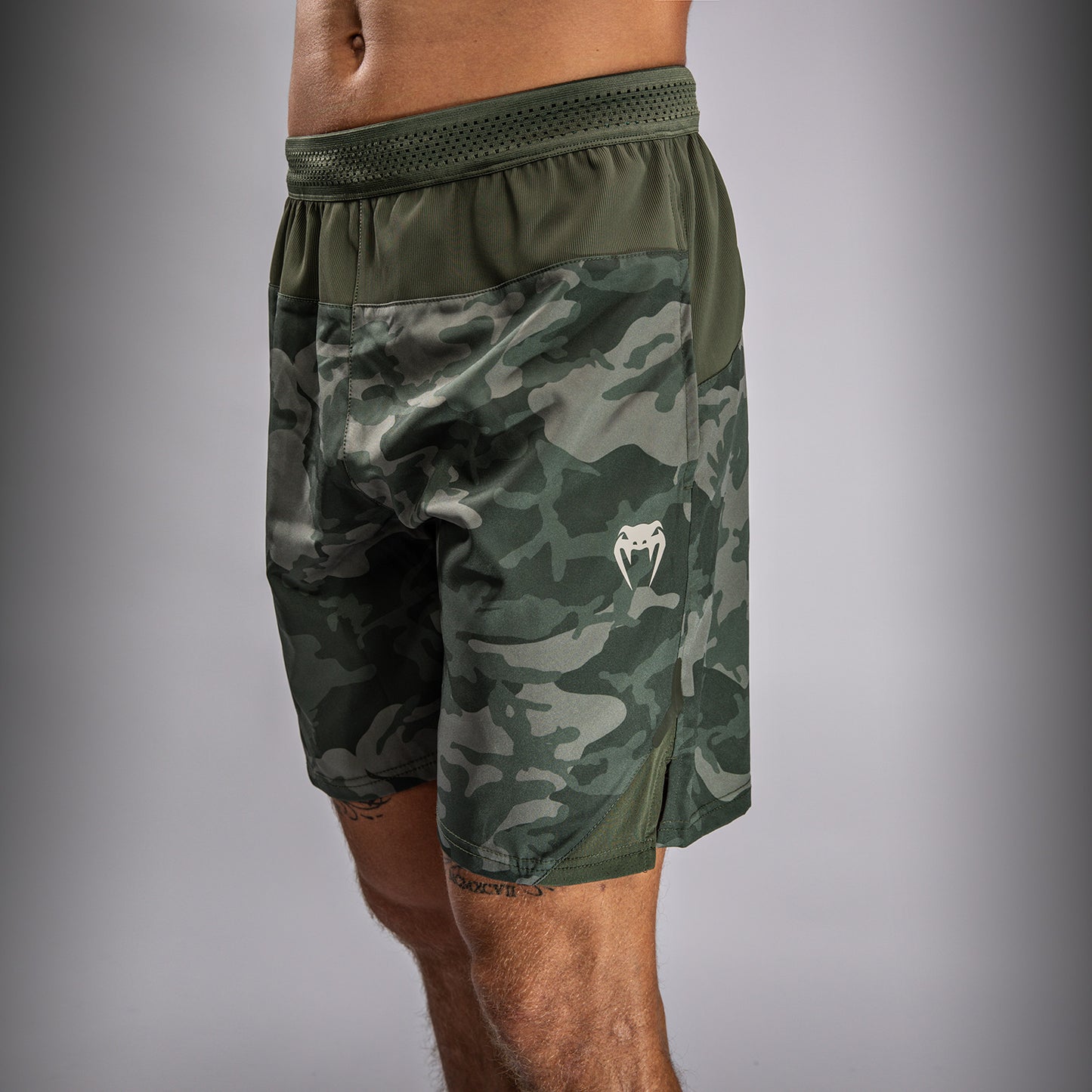 Short d'entraînement Venum G-Fit Air pour Hommes - Camo Militaire - product-type_Shorts de training