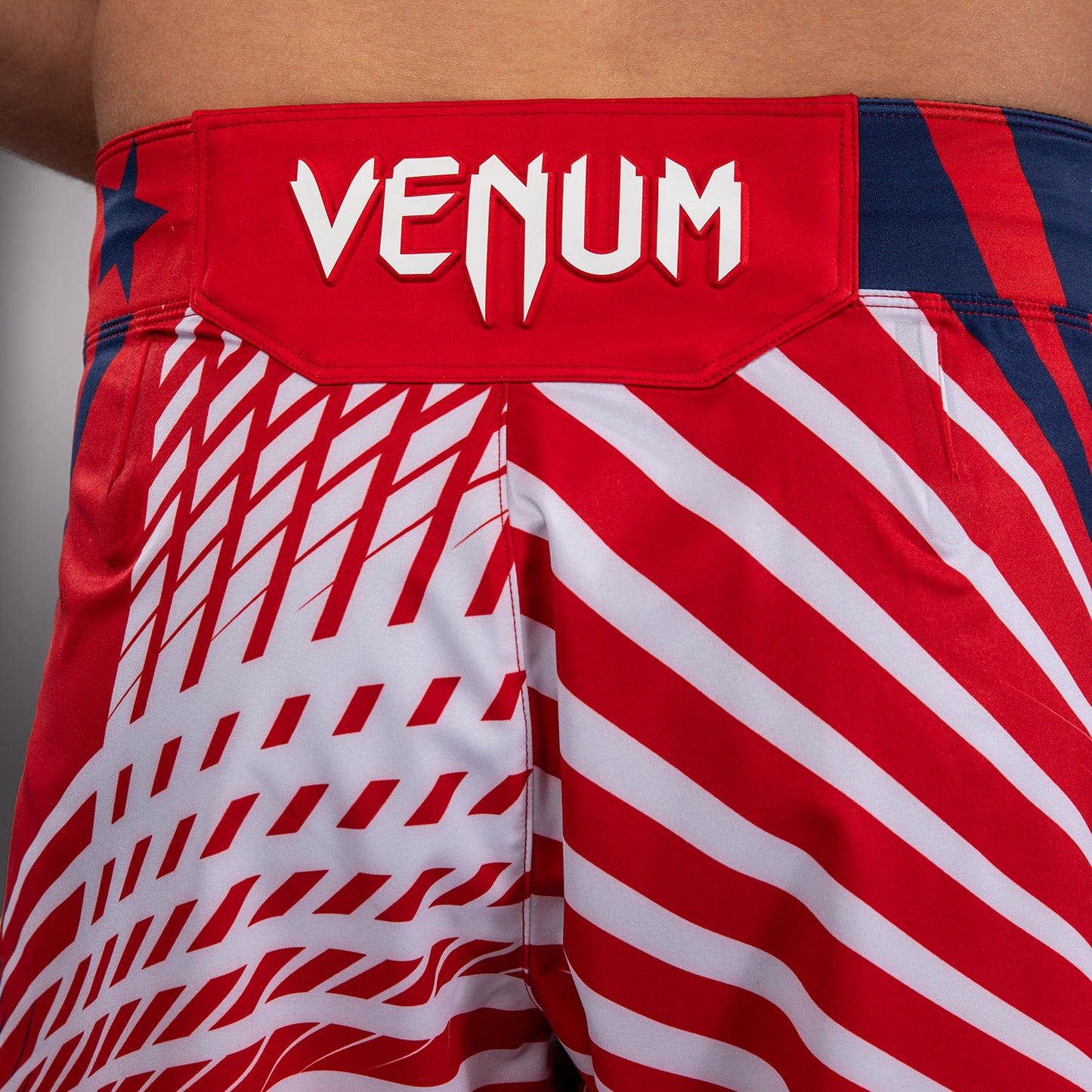 UFC Freedom 250 by Venum Authentic Fight Night Short de combat coupe courte Personnalisé pour homme - Rouge - product-type_Shorts de MMA