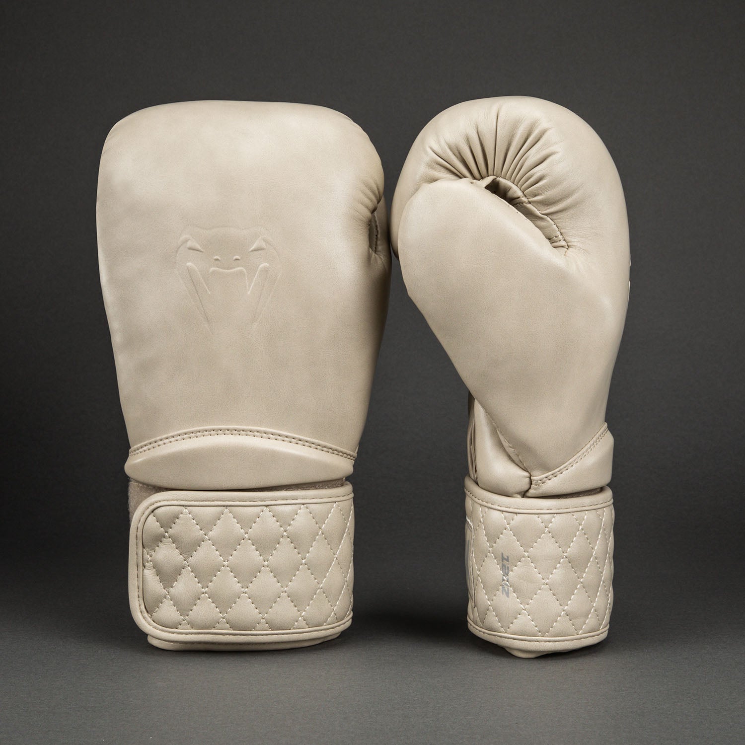 Gants de Boxe Venum Impact Classic - Ivoire - product-type_Gants de boxe