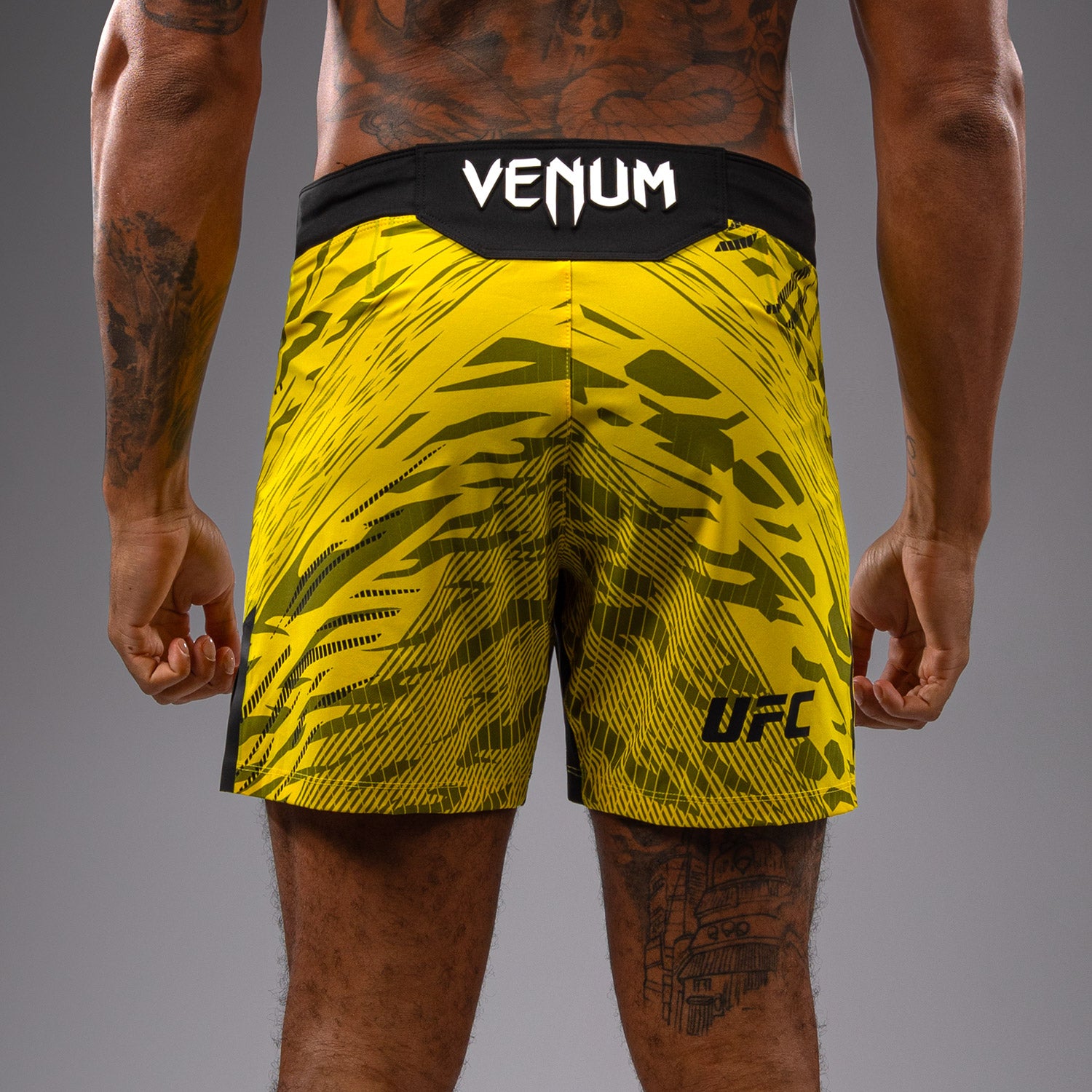 Shorts de Combat pour Hommes UFC Fusion by Venum Authentic Fight Night - Coupe Courte - Jaune - product-type_Shorts de MMA
