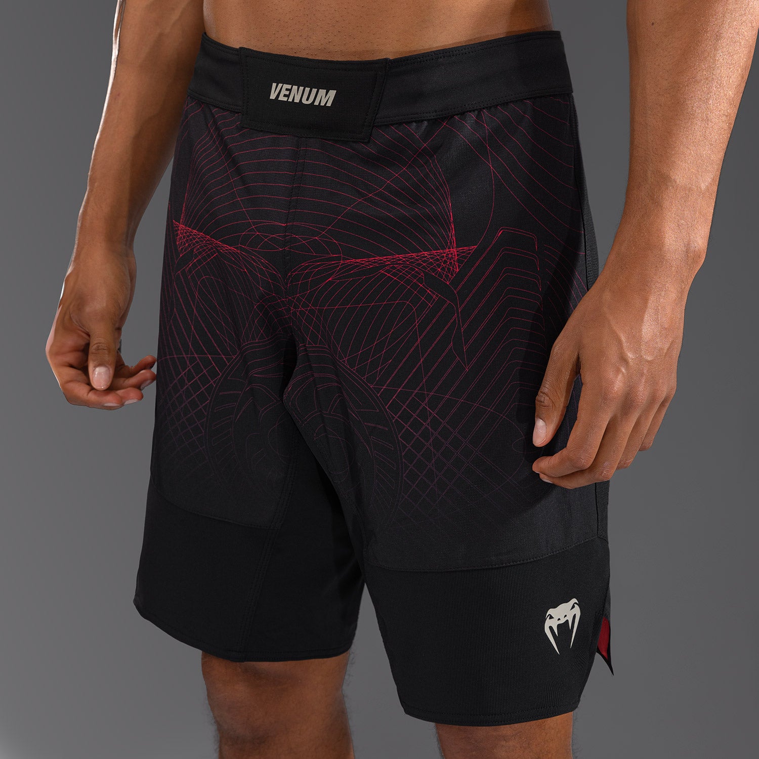 Short de Combat Venum G-Fit Air pour Hommes - Noir Profond/Rouge Feu - product-type_Shorts de MMA