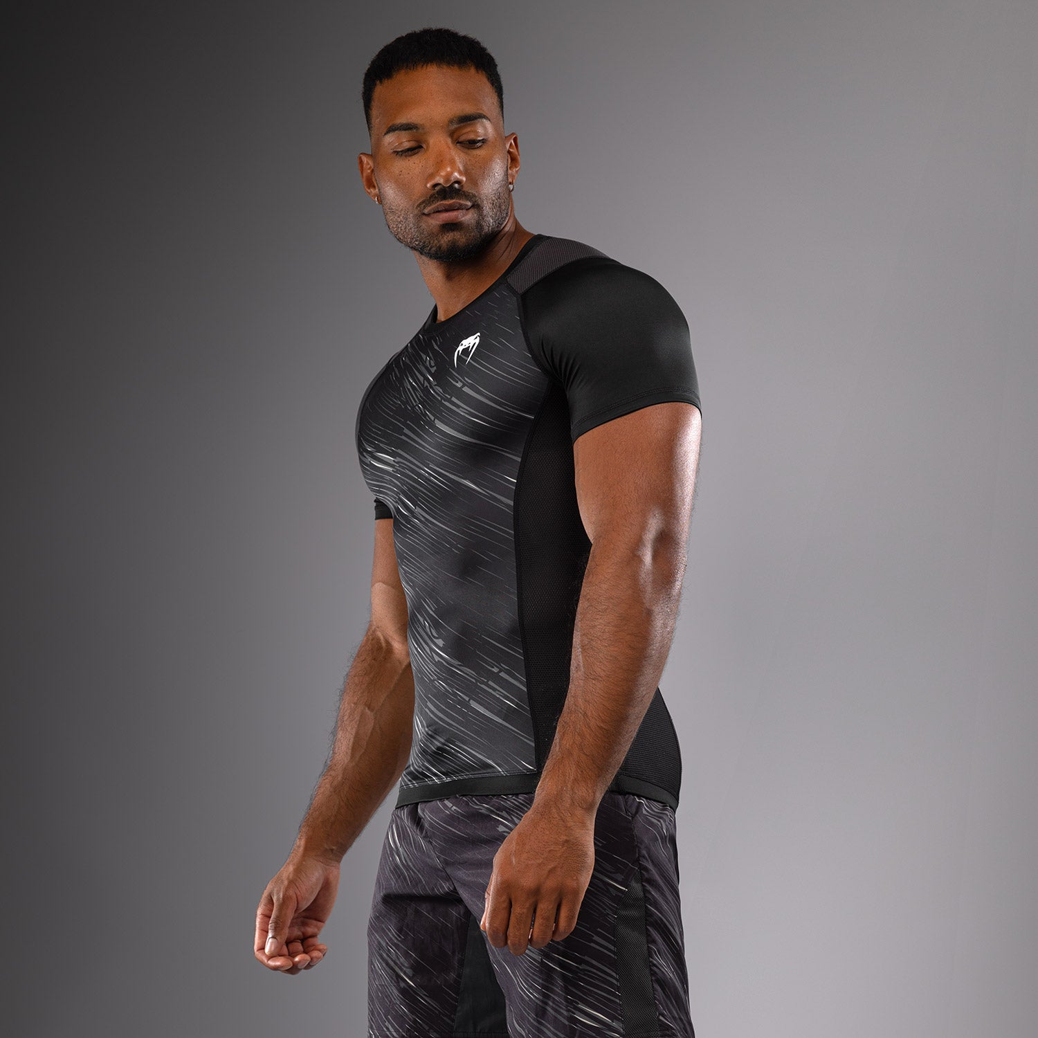 Rashguard Manches Courtes Venum Rapid - Noir/Gris Orage - product-type_T-Shirts de Compression