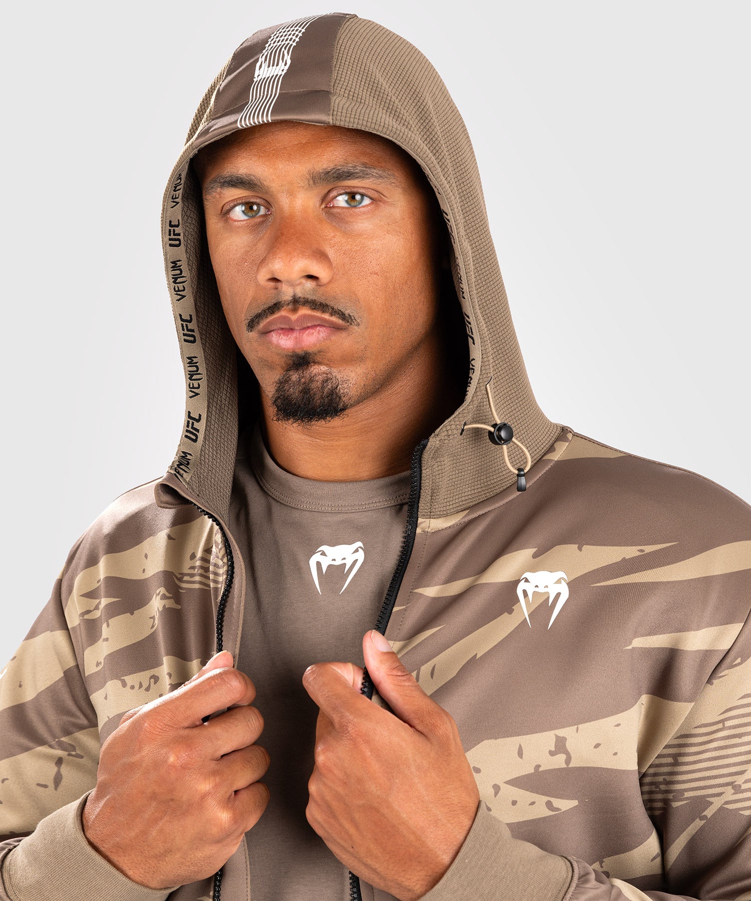 Veste À Capuche Zippé pour Hommes UFC Adrenaline by Venum Fight Week - Desert Camo - product-type_Vestes