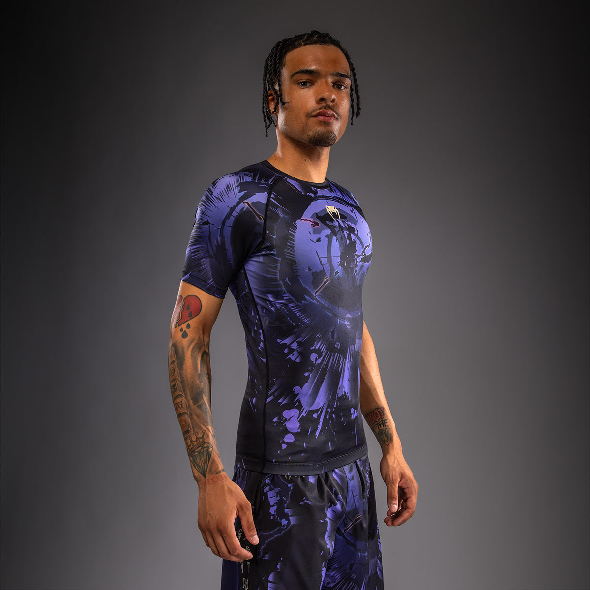 Rashguard à Manches Courtes Gojo Jujutsu Kaisen x Venum – Violet