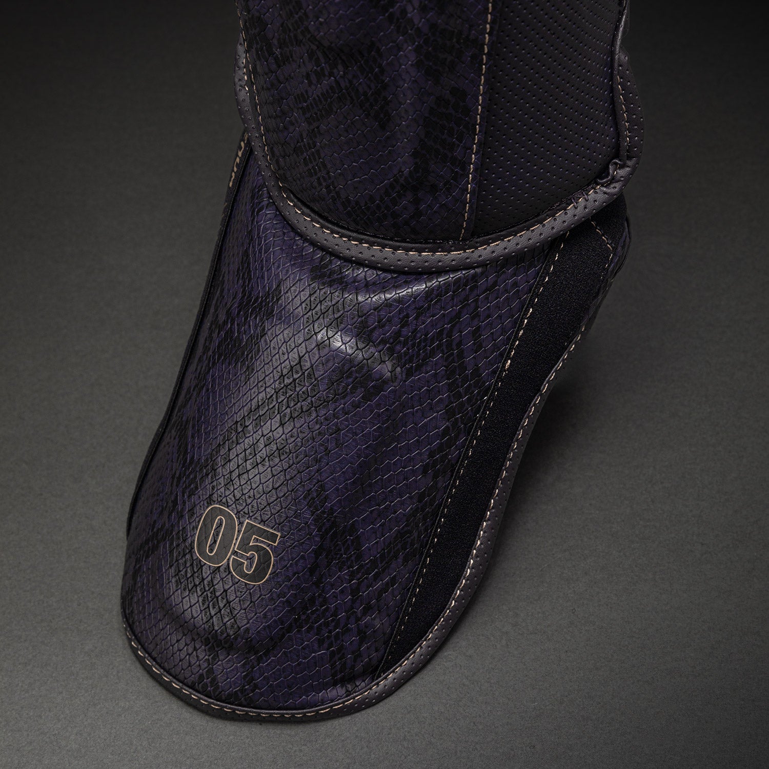 Protège-tibias Venum Impact Evo Scales – Violet Foncé - product-type_Protège-tibias