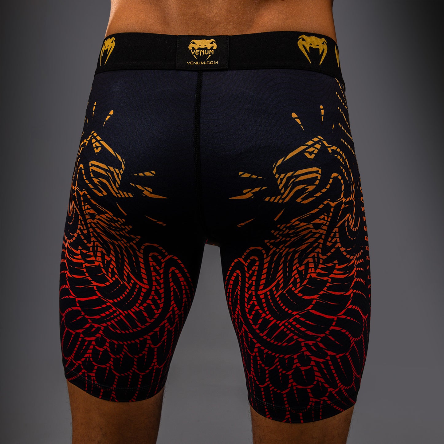 Short de Compression Venum Quetzal Fury - Noir/Rouge Fury/Mandarine