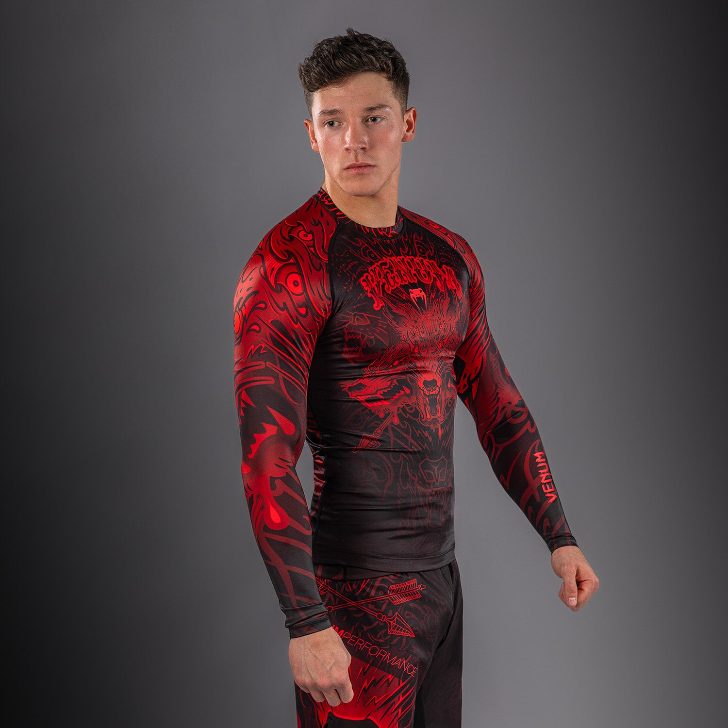 Rashguard à Manches Longues Venum Wolf Atak – Noir/Rouge - product-type_T-Shirts de Compression