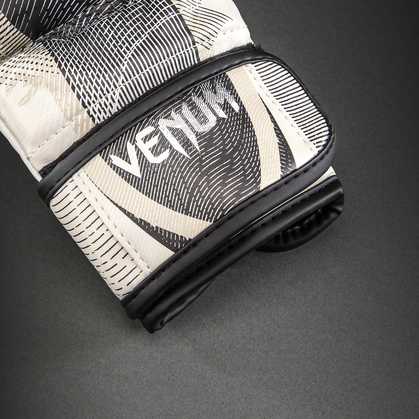 Gants de sparring Venum Galactic 3.0 - Blanc cassé/Noir
