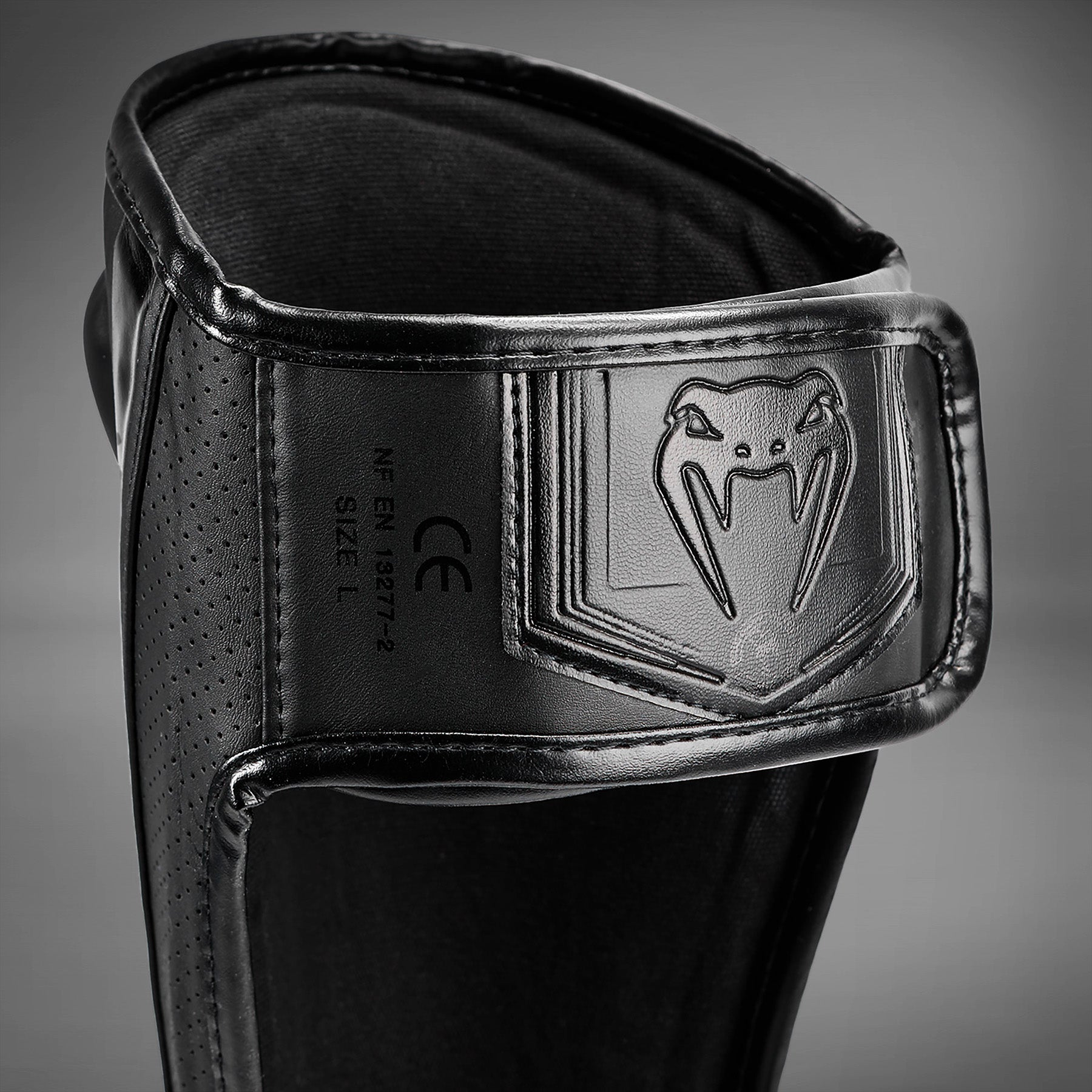 Protège-Tibias Venum Elite Evo - Noir/Noir - product-type_Protège-tibias