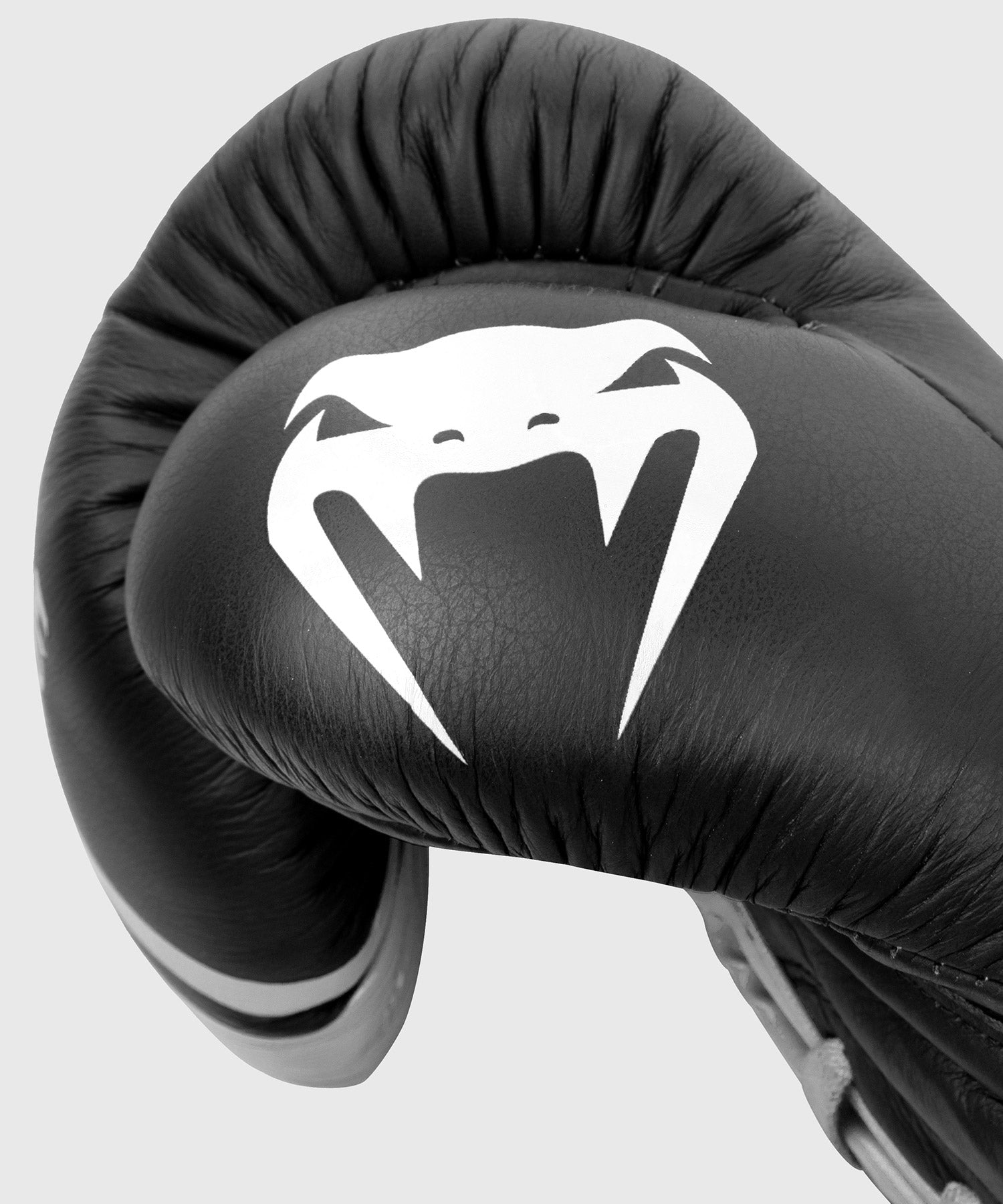 Gants de boxe pro Venum Shield - Avec Lacets - Gants de boxe Pro