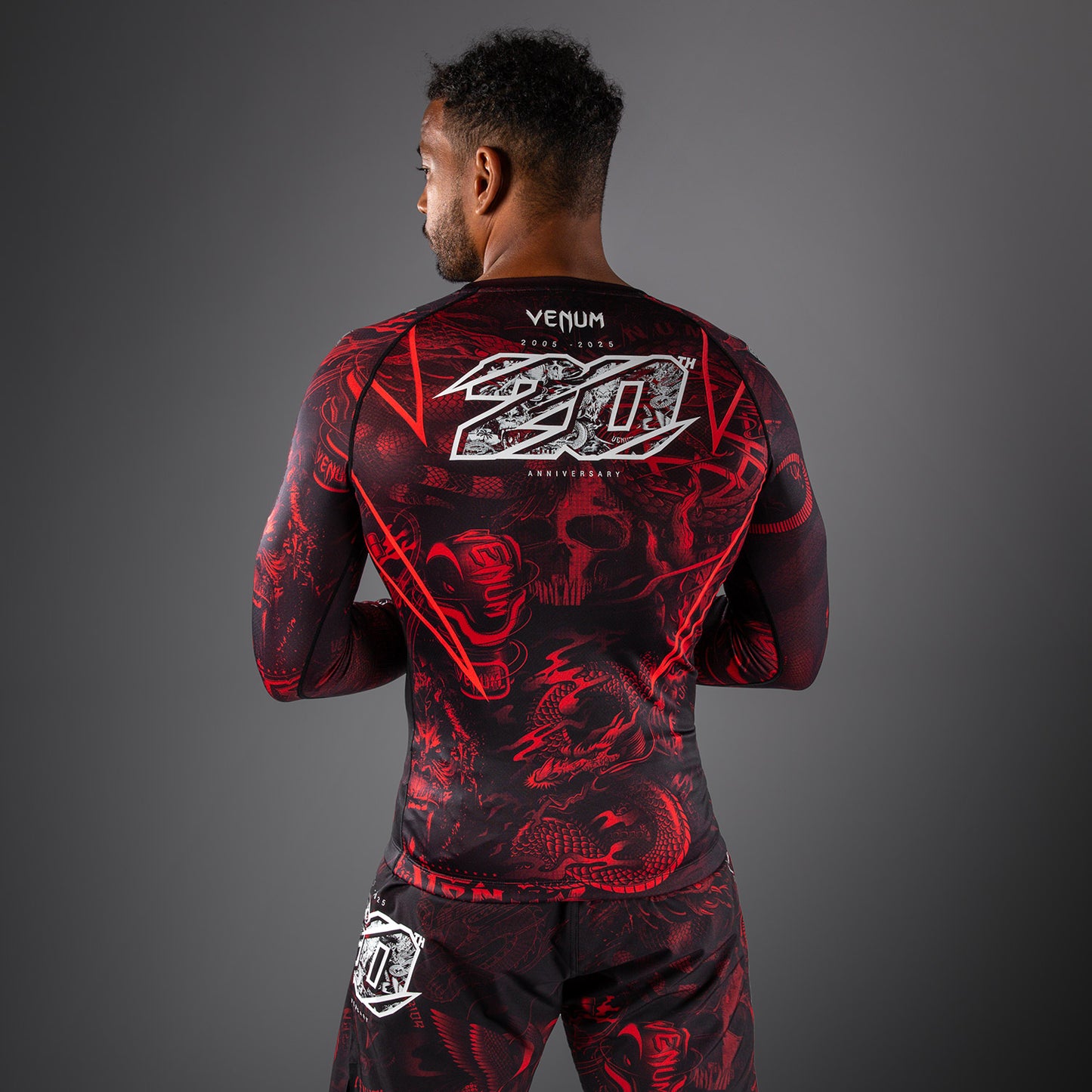 Rashguard à Manches Longues Venum 20th Anniversary - Noir/Rouge - product-type_T-Shirts de Compression