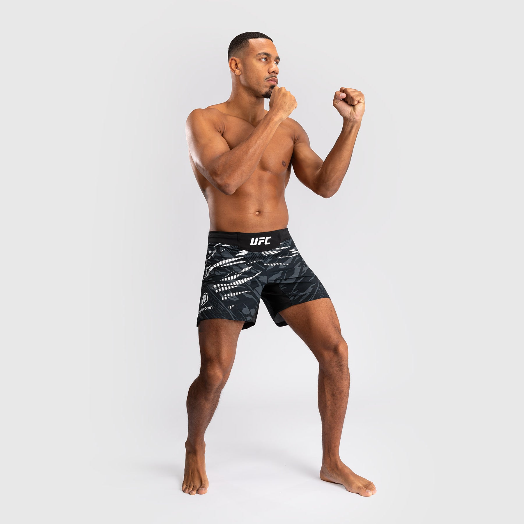 Shorts de Combat pour Hommes UFC Fusion by Venum Personnalisé Authentic Fight Night - Coupe Courte - Noir - product-type_Shorts de MMA