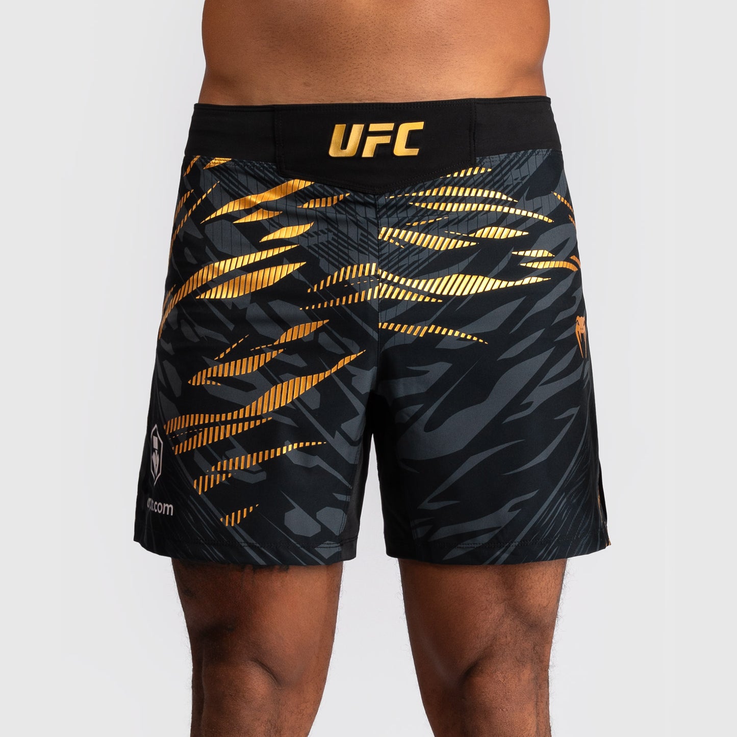 Shorts de Combat pour Hommes UFC Fusion by Venum Personnalisé Authentic Fight Night - Coupe Courte - Champion - product-type_Shorts de MMA