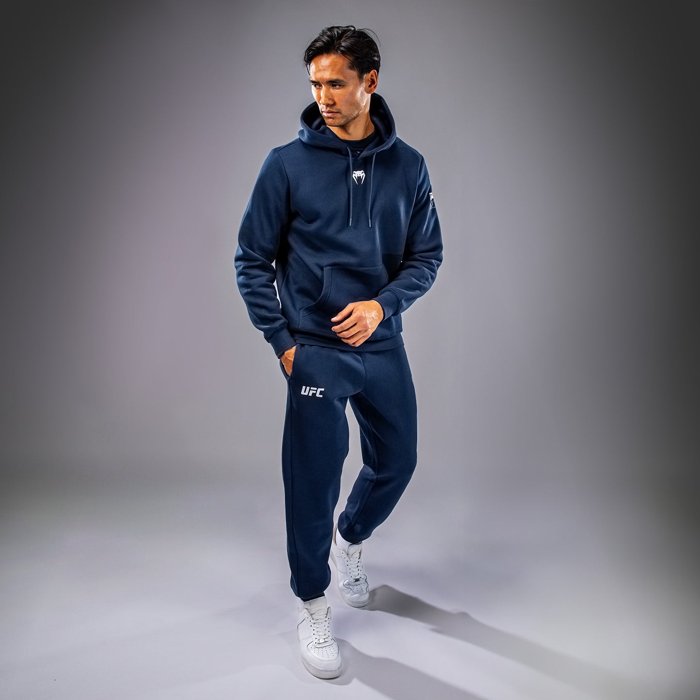 Sweatshirt à Capuche pour Hommes UFC Fusion by Venum Fight Week - Bleu Océanique - product-type_Sweatshirts