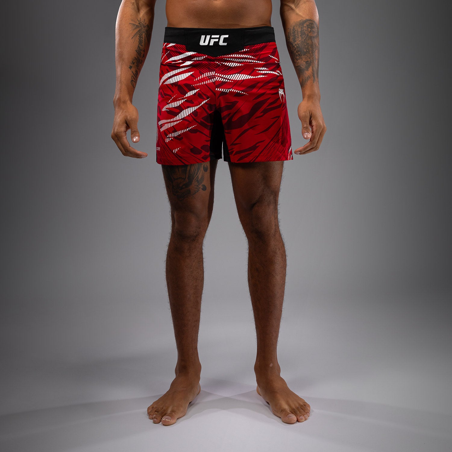 Shorts de Combat pour Hommes UFC Fusion by Venum Authentic Fight Night - Coupe Courte - Rouge - product-type_Shorts de MMA