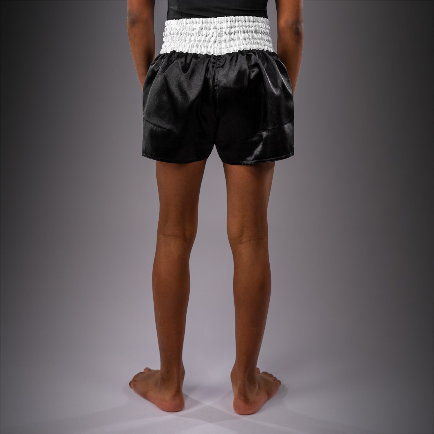Short de Muay Thaï Venum Classic pour Enfant – Noir/Blanc - product-type_Shorts de Muay Thai
