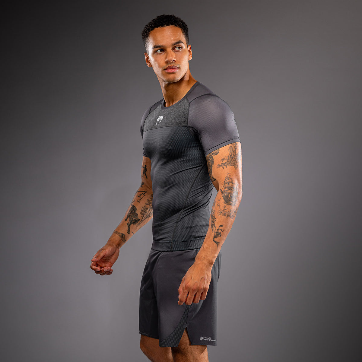 Rashguard manches courtes Venum G-Fit Scale - Gris