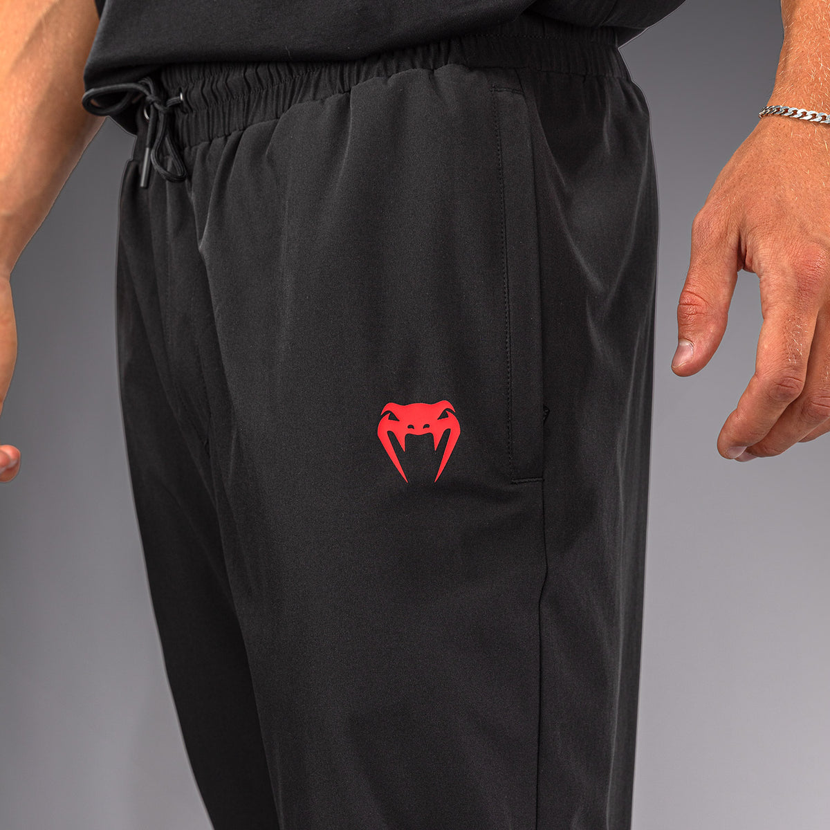 Pantalon de jogging Venum Amazonia Reborn - Noir/Rouge
