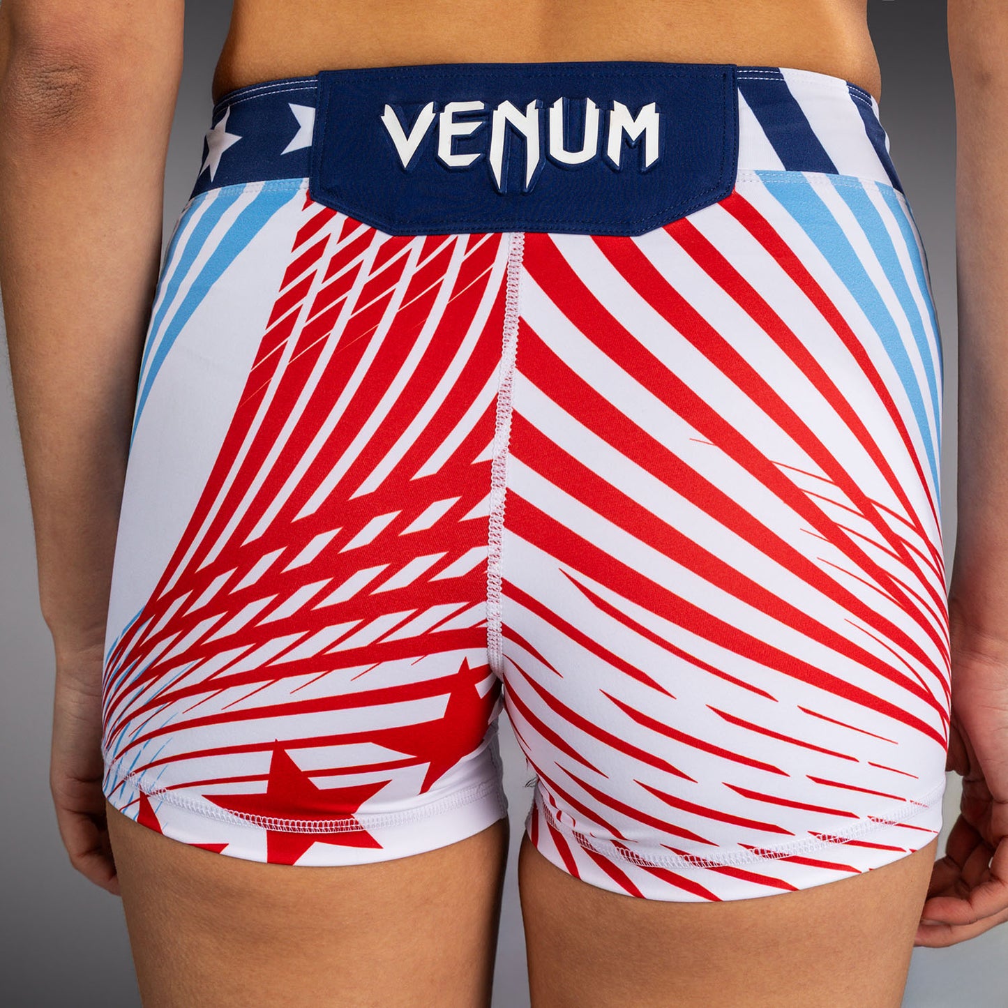 Official UFC Freedom 250 by Venum Authentic Short Vale Tudo coupe courte pour femme - Blanc - product-type_Shorts de compression