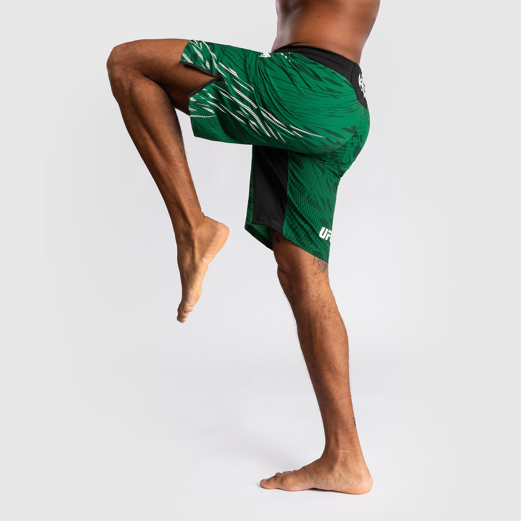 Shorts de Combat pour Hommes UFC Fusion by Venum Personnalisé Authentic Fight Night - Coupe Longue - Vert - product-type_Shorts de MMA