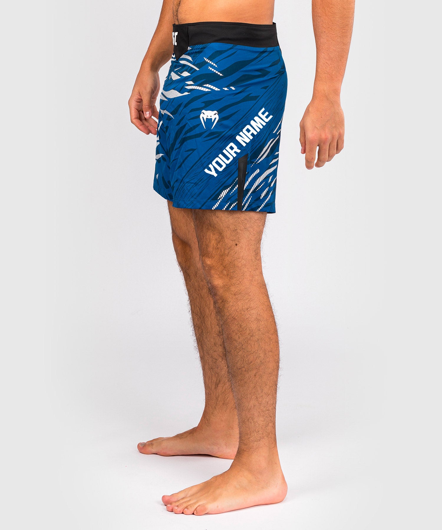 Shorts de Combat pour Hommes UFC Fusion by Venum Personnalisé Authentic Fight Night - Coupe Courte - Bleu - product-type_Shorts de MMA