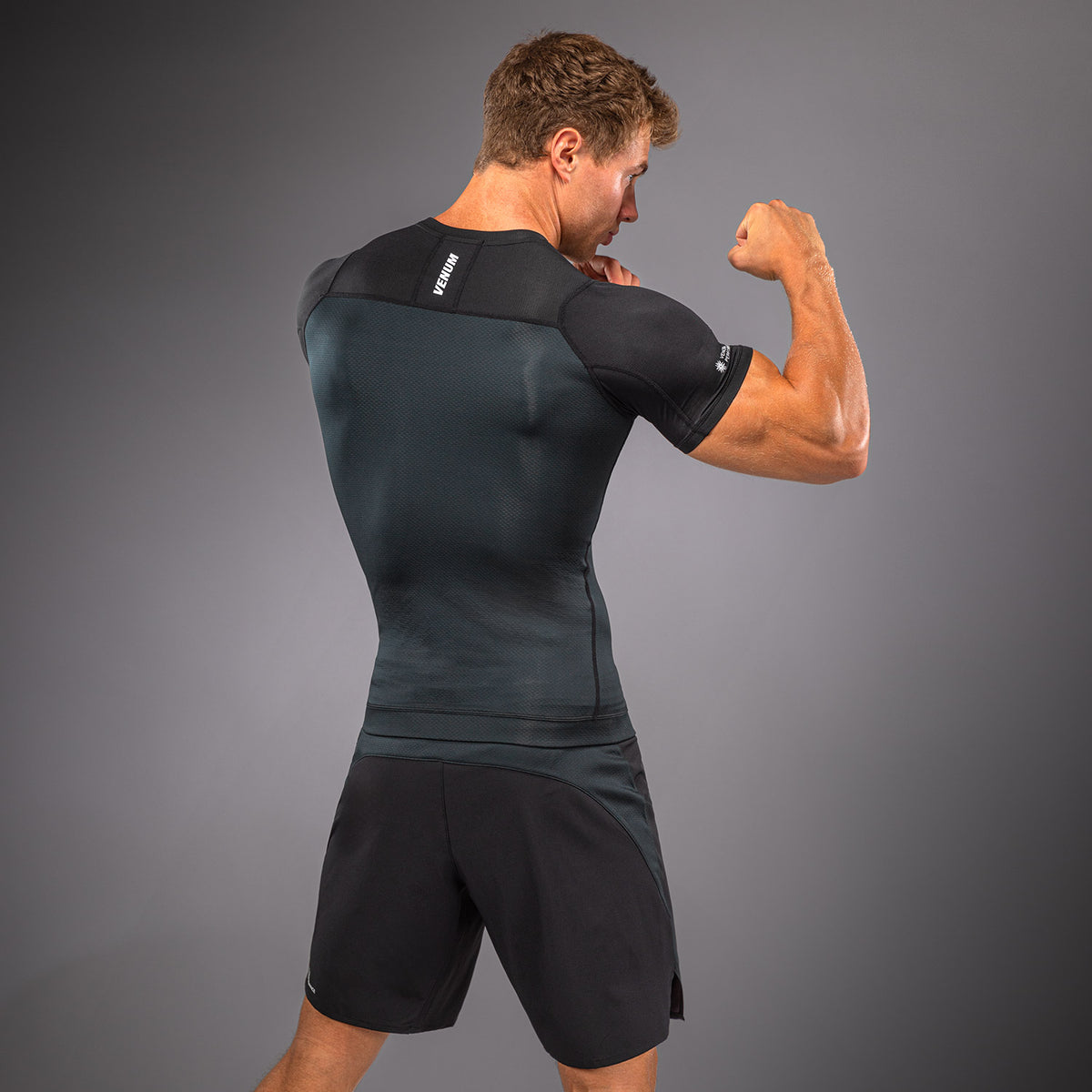 Rashguard manches courtes Venum G-Fit Scale - Noir
