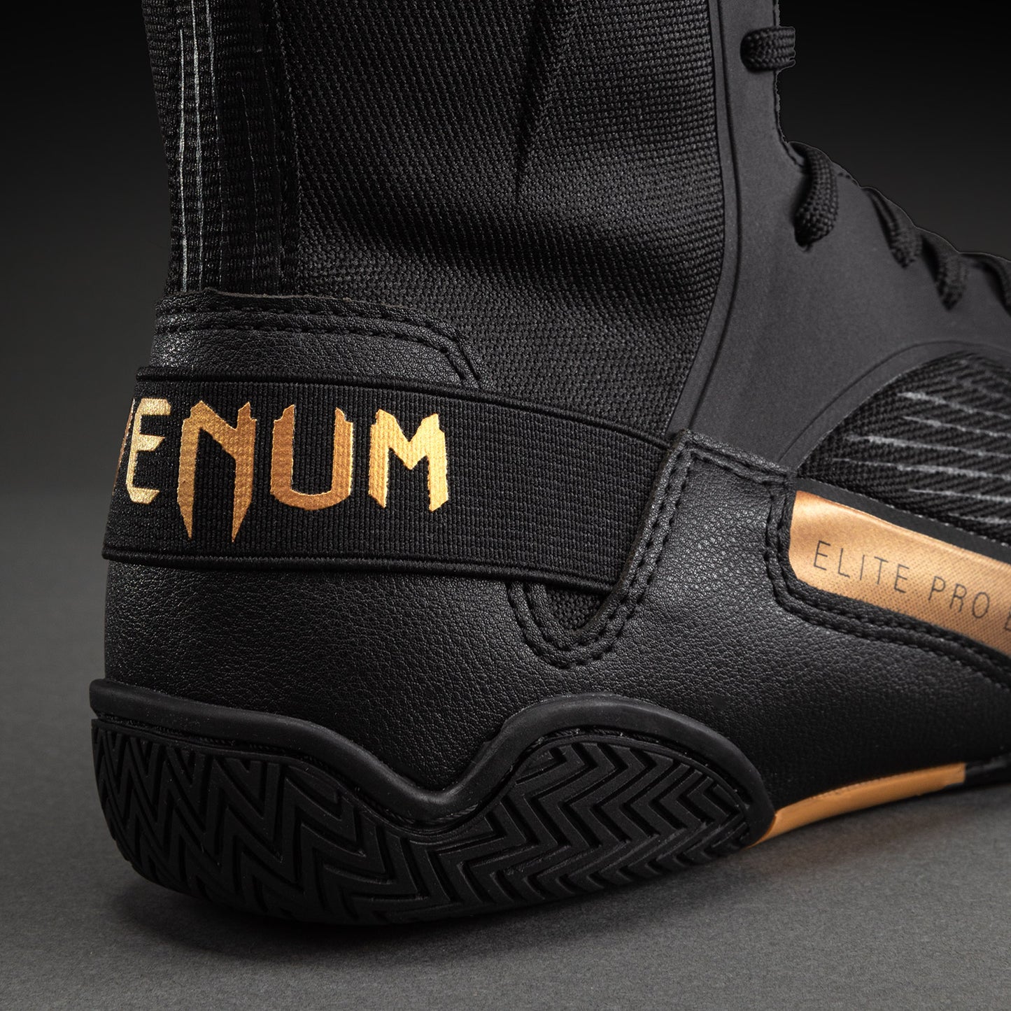 Chaussures de Boxe Venum Elite Neo – Noir/Or