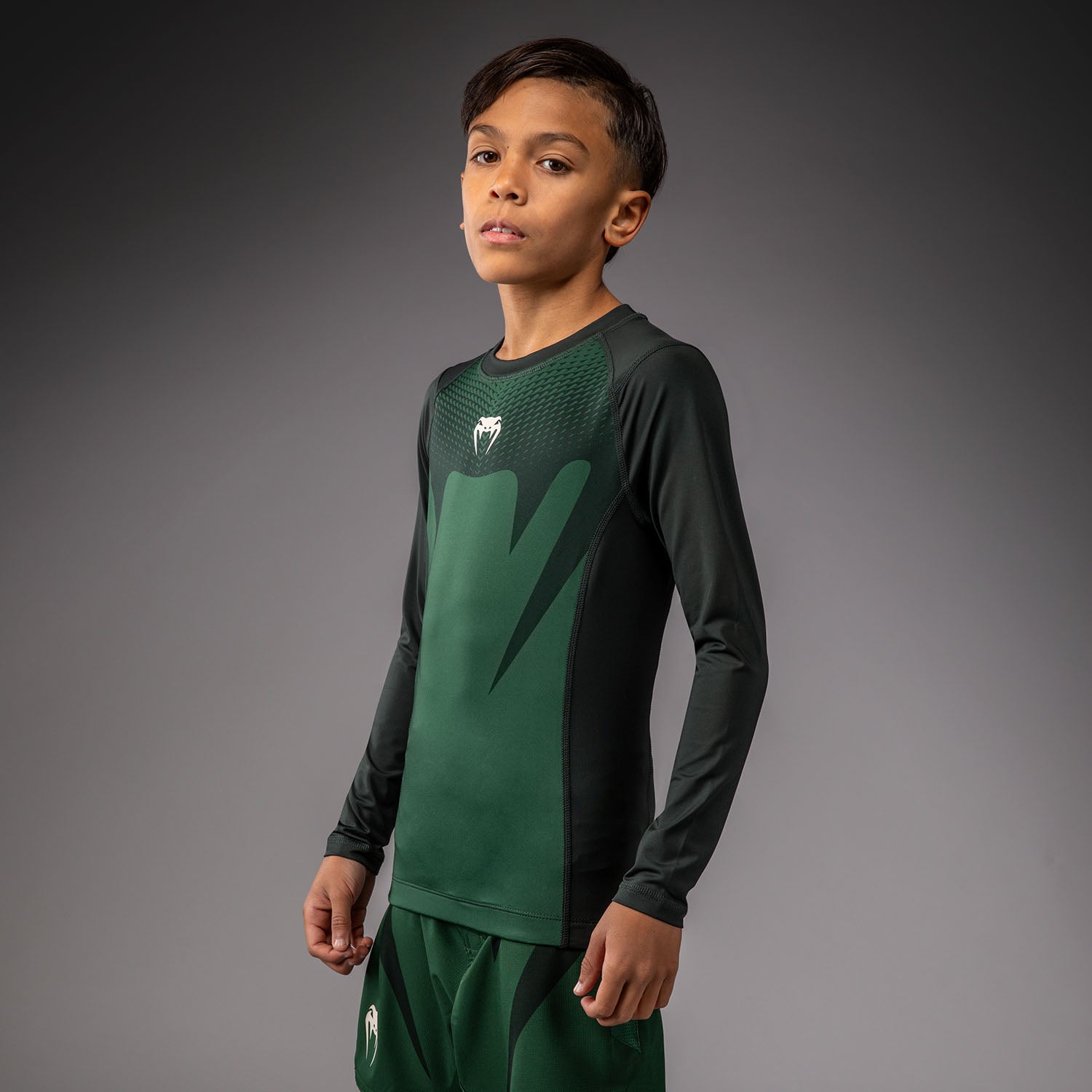 Rashguard Manches Longues Enfant Venum Attack - Vert Forêt/ Blanc Cassé - product-type_T-Shirts de Compression