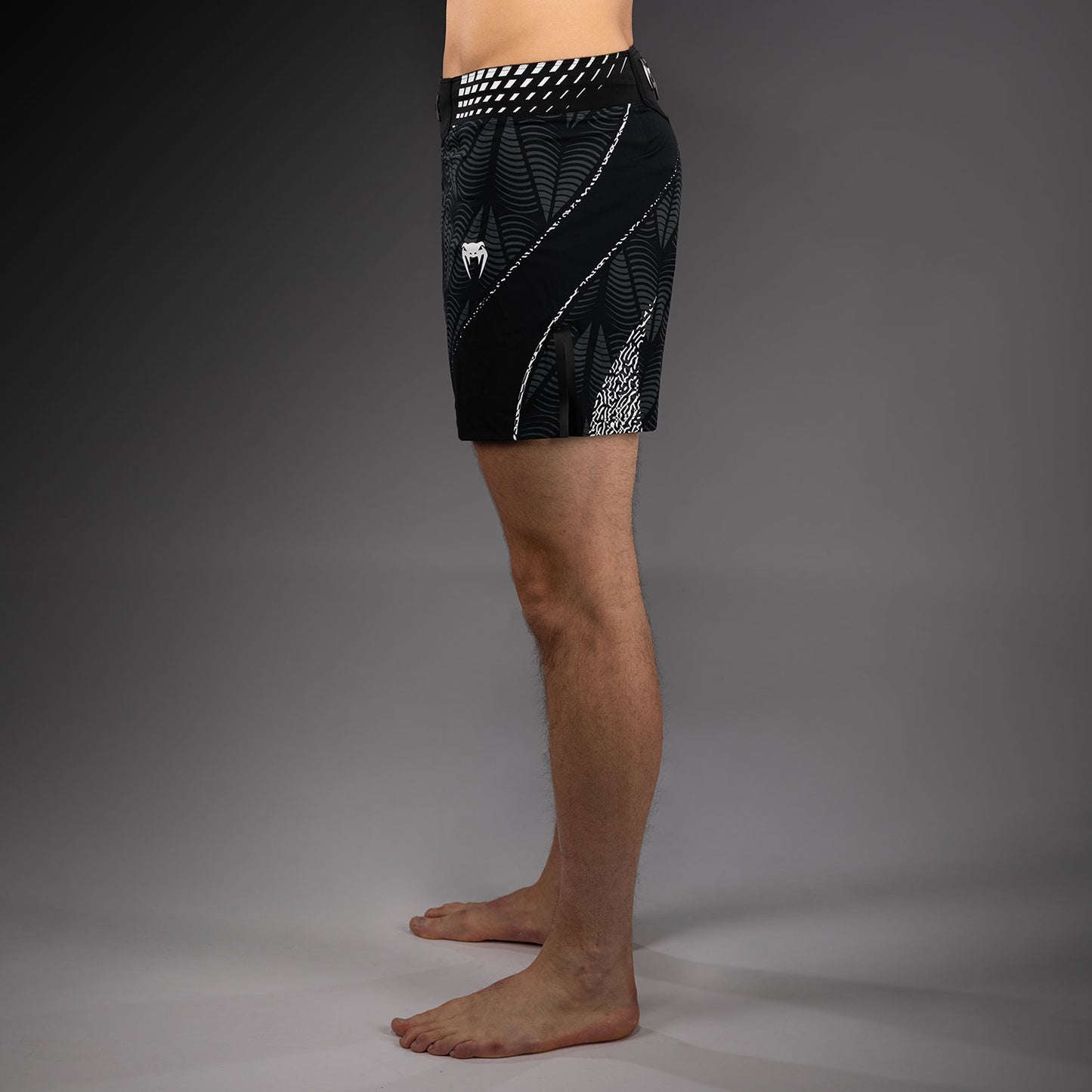 Short de combat coupe courte Homme Personnalisé UFC Zenith by Venum Authentic Fight Night - Noir - product-type_Shorts de MMA