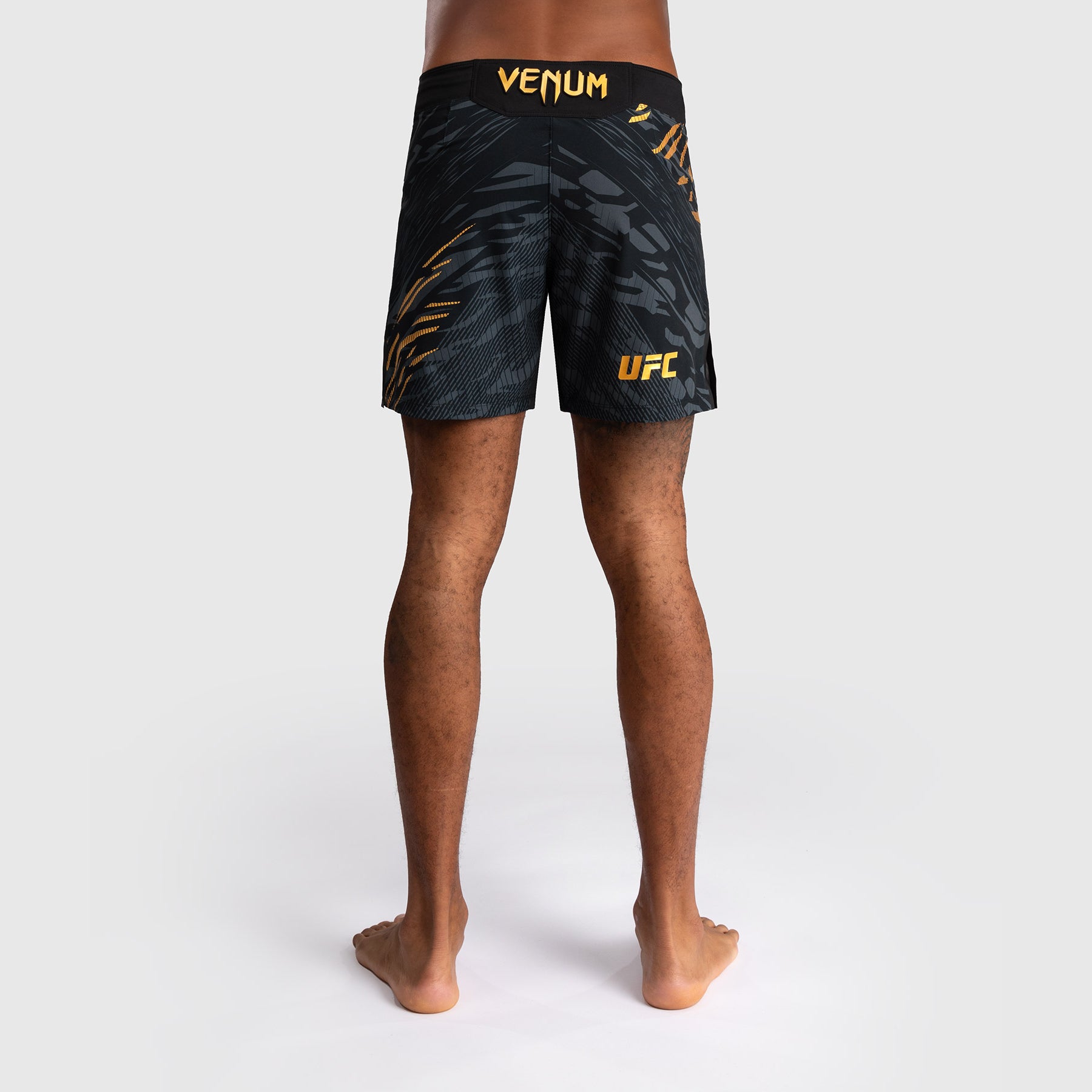 Shorts de Combat pour Hommes UFC Fusion by Venum Personnalisé Authentic Fight Night - Coupe Courte - Champion - product-type_Shorts de MMA